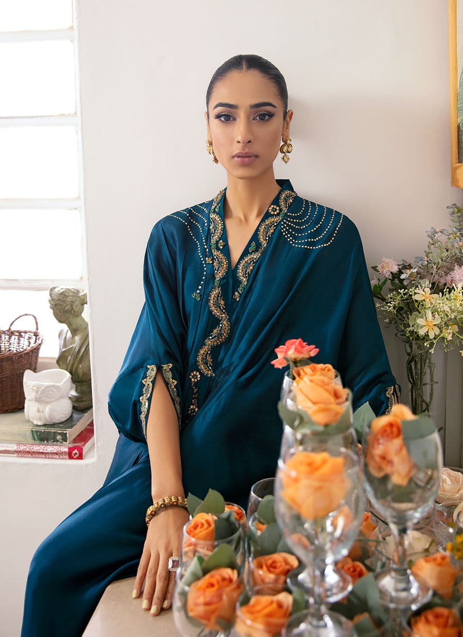 Farah Talib Aziz | Mayna Festive Luxe | Nami - Khanumjan  Pakistani Clothes and Designer Dresses in UK, USA 