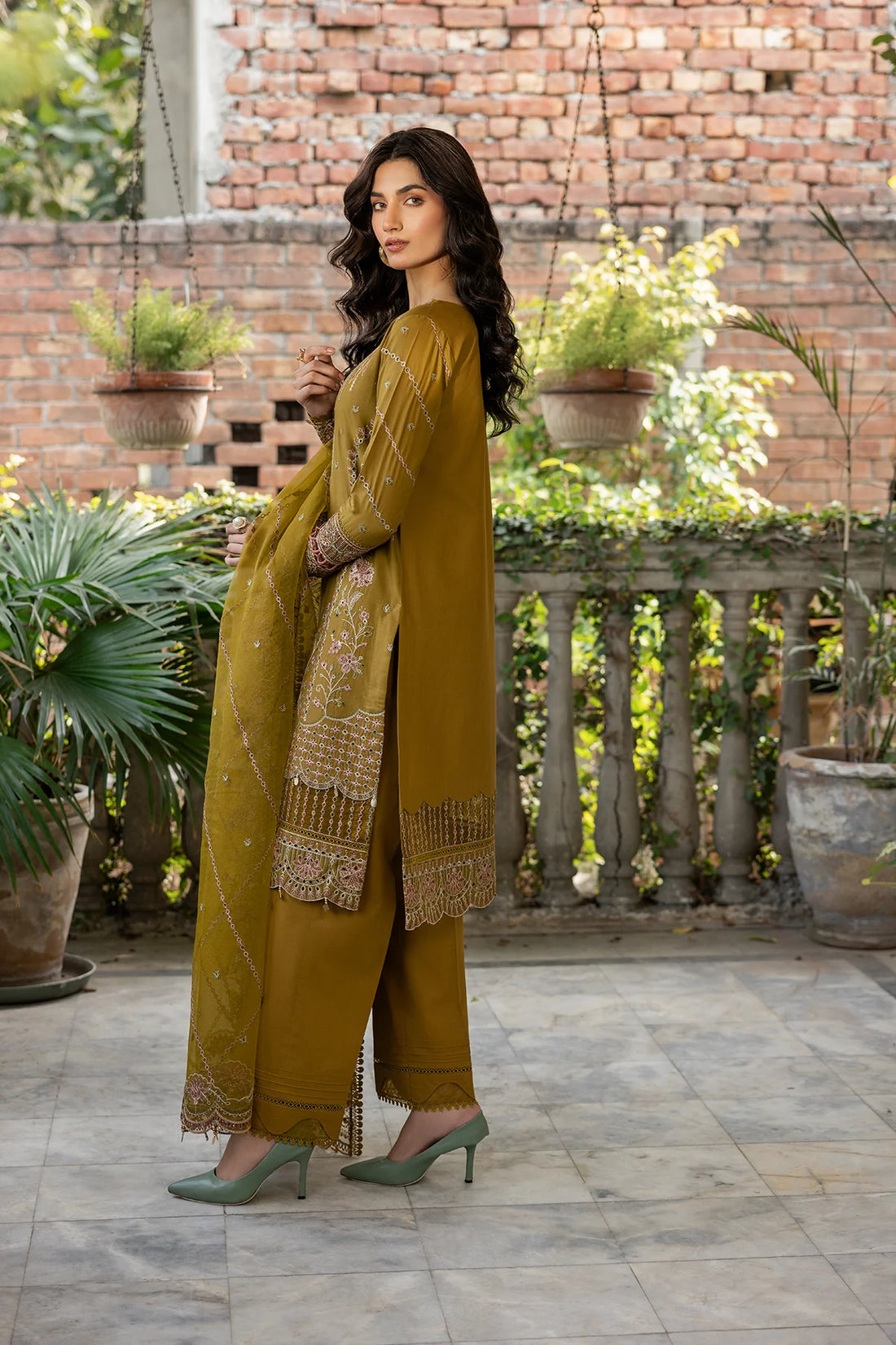 Farasha | Bahaar Embroidered Lawn | Summer Bloom - Khanumjan  Pakistani Clothes and Designer Dresses in UK, USA 