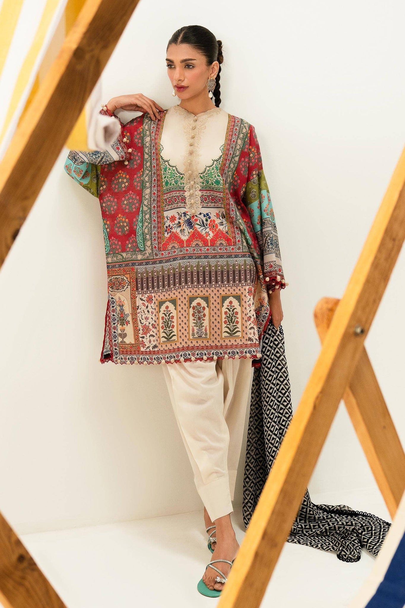 Sana Safinaz | Mahay Summer Lawn 24 | S-26 - Khanumjan  Pakistani Clothes and Designer Dresses in UK, USA 