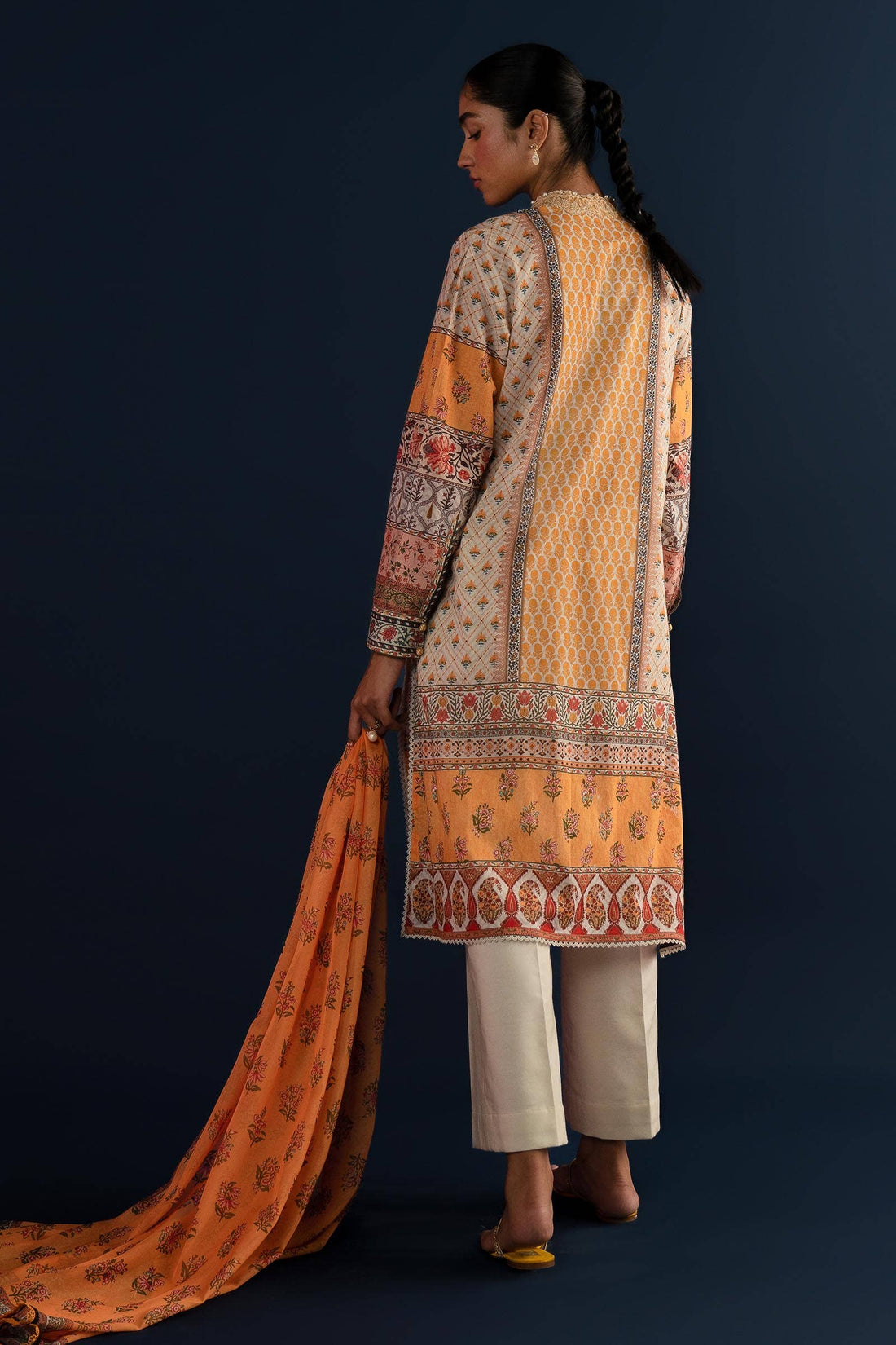 Sana Safinaz | Mahay Summer Lawn 24 | S-11 - Khanumjan  Pakistani Clothes and Designer Dresses in UK, USA 