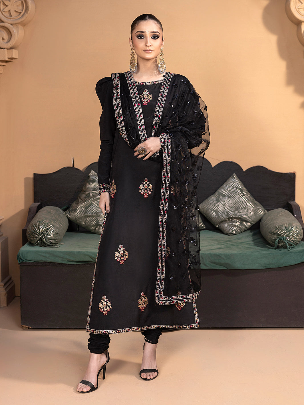 Hem Stitch | Raw Silk Edit 25 | Haya