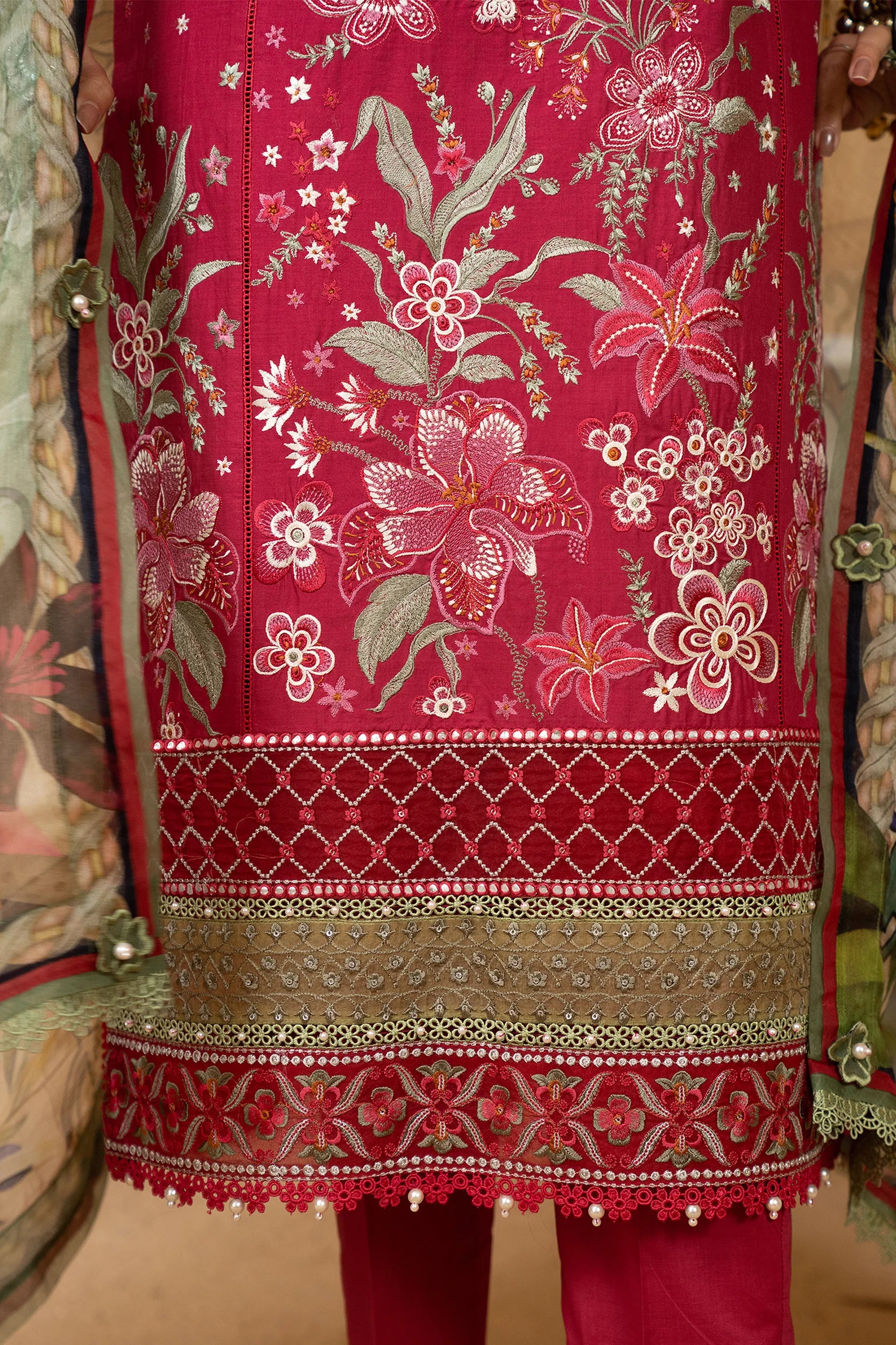 Hemstitch | Summer Luxury Lawn 24 | Scarlet Red - Khanumjan  Pakistani Clothes and Designer Dresses in UK, USA 