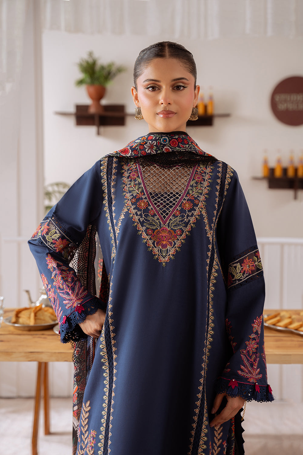 Saira Rizwan | Laanem Summer Lawn 25 | ELIF-A-SRL25-05