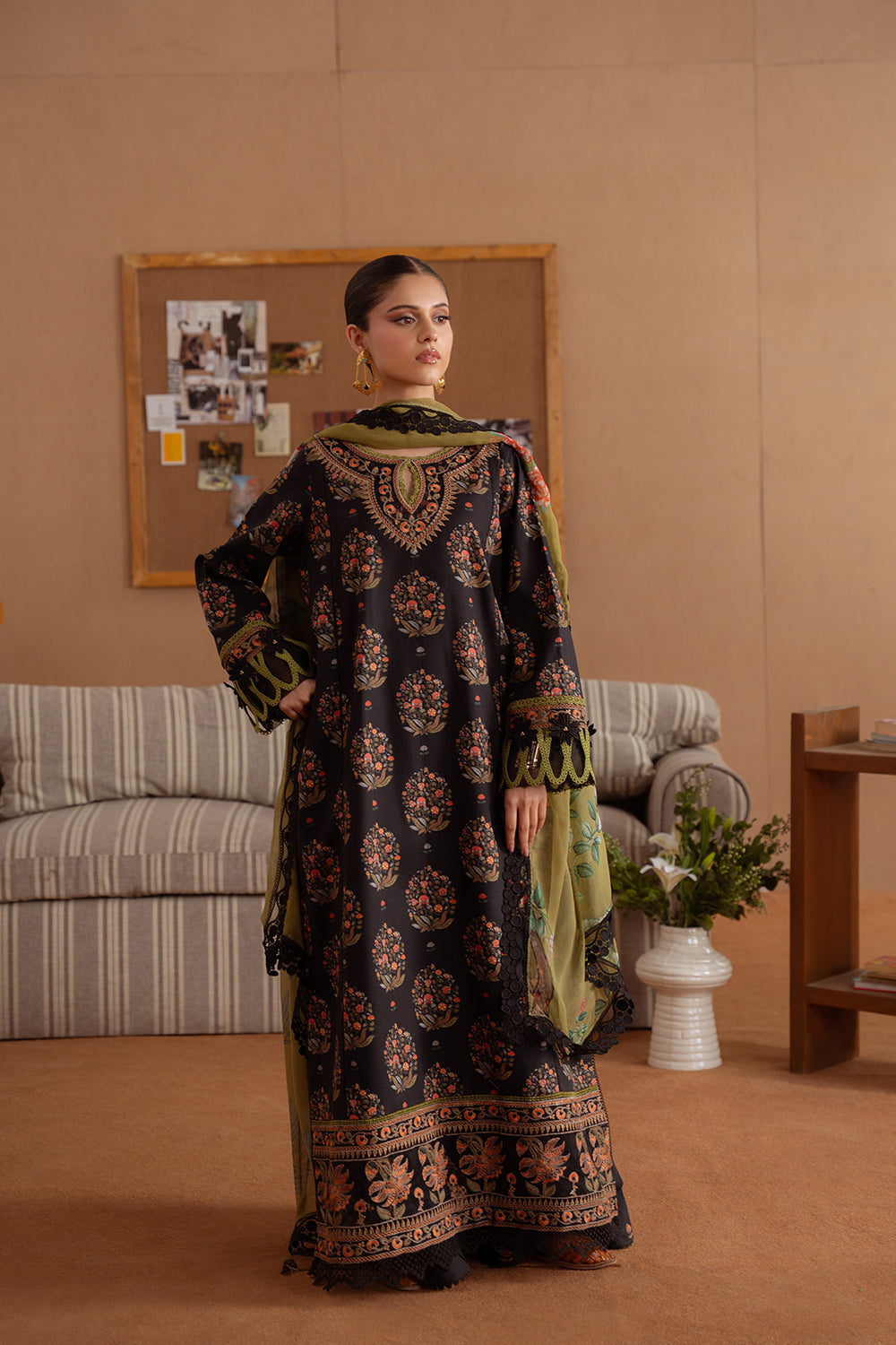 Saira Rizwan | Laanem Summer Lawn 25 | NERIDA-B-SRL25-02
