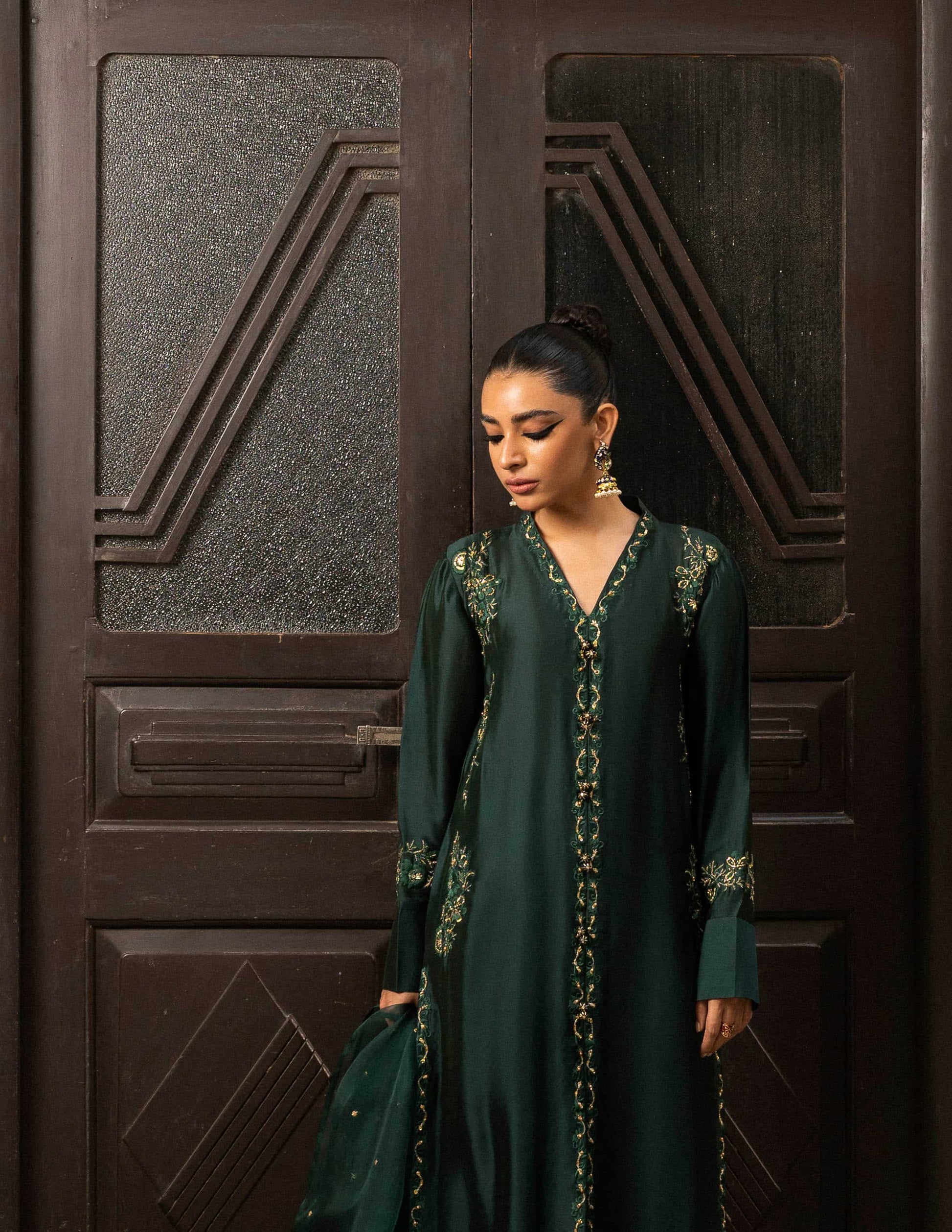 Hue Pret | Arth Festive Collection | Eshal - Khanumjan  Pakistani Clothes and Designer Dresses in UK, USA 