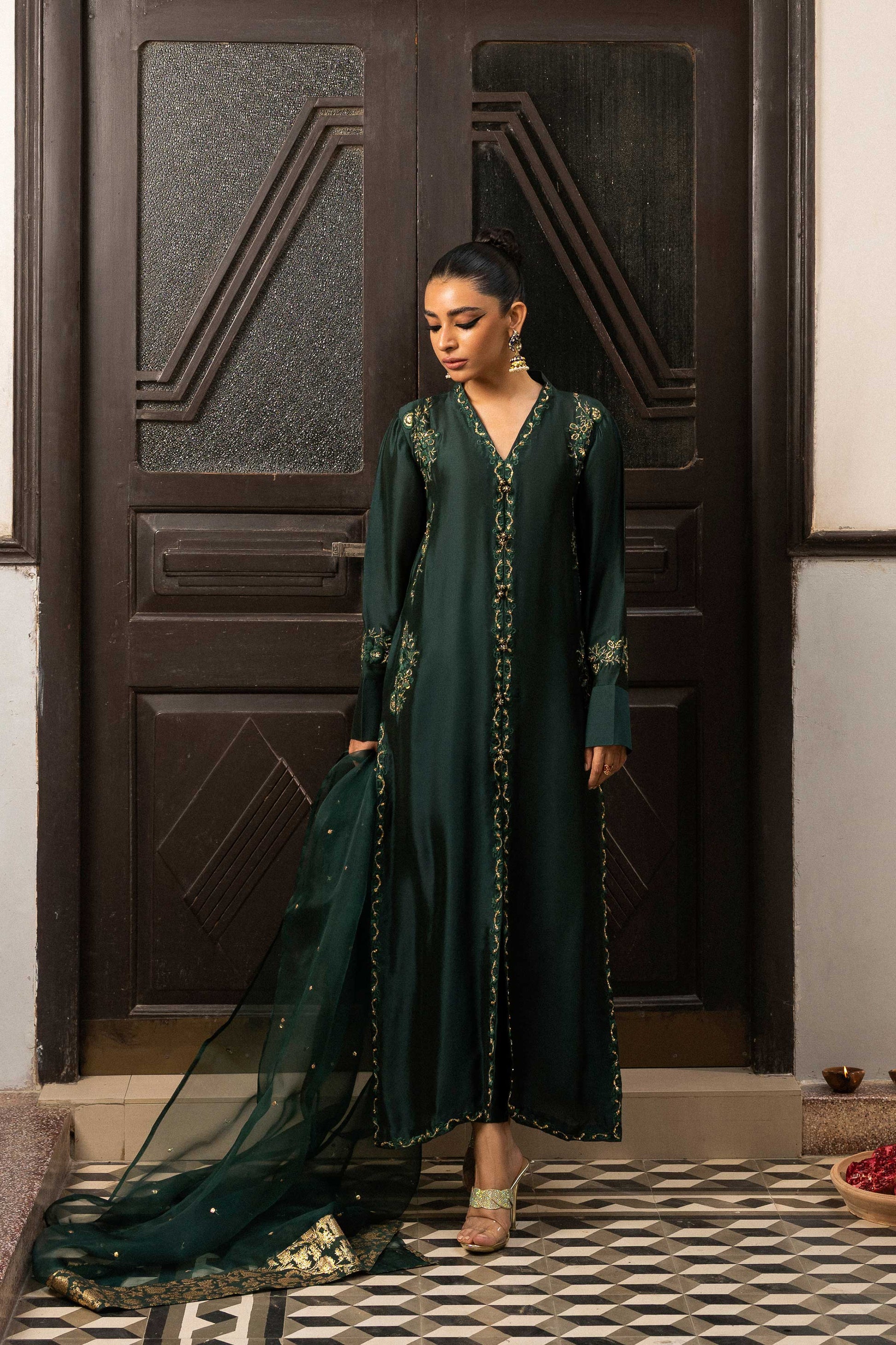 Hue Pret | Arth Festive Collection | Eshal - Khanumjan  Pakistani Clothes and Designer Dresses in UK, USA 