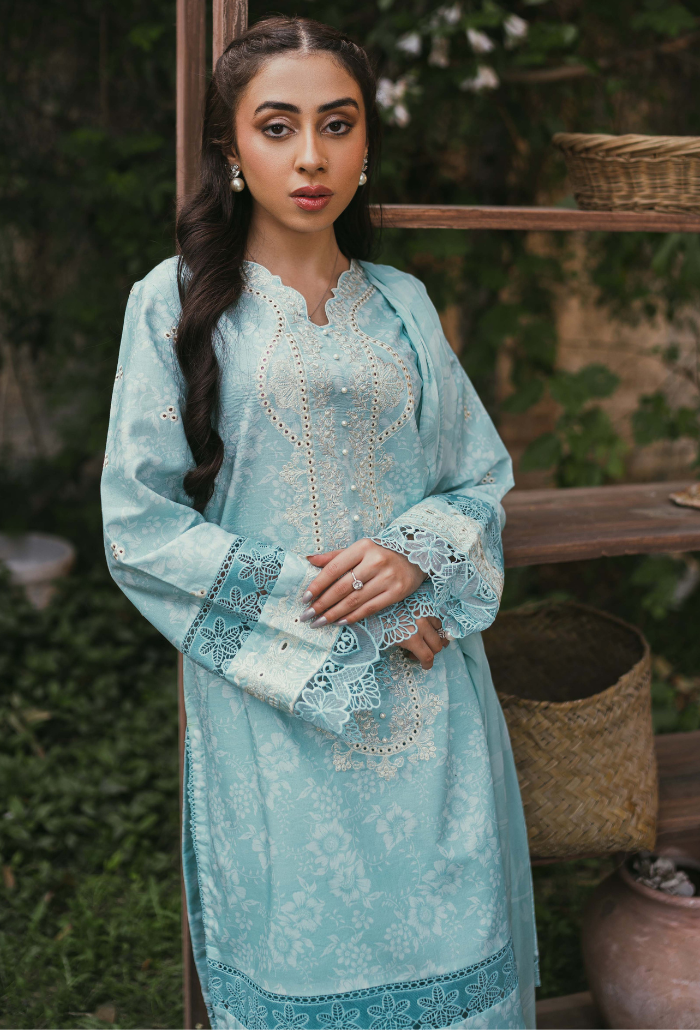 Humdum | Gardenia Lawn | D07 - Khanumjan  Pakistani Clothes and Designer Dresses in UK, USA 