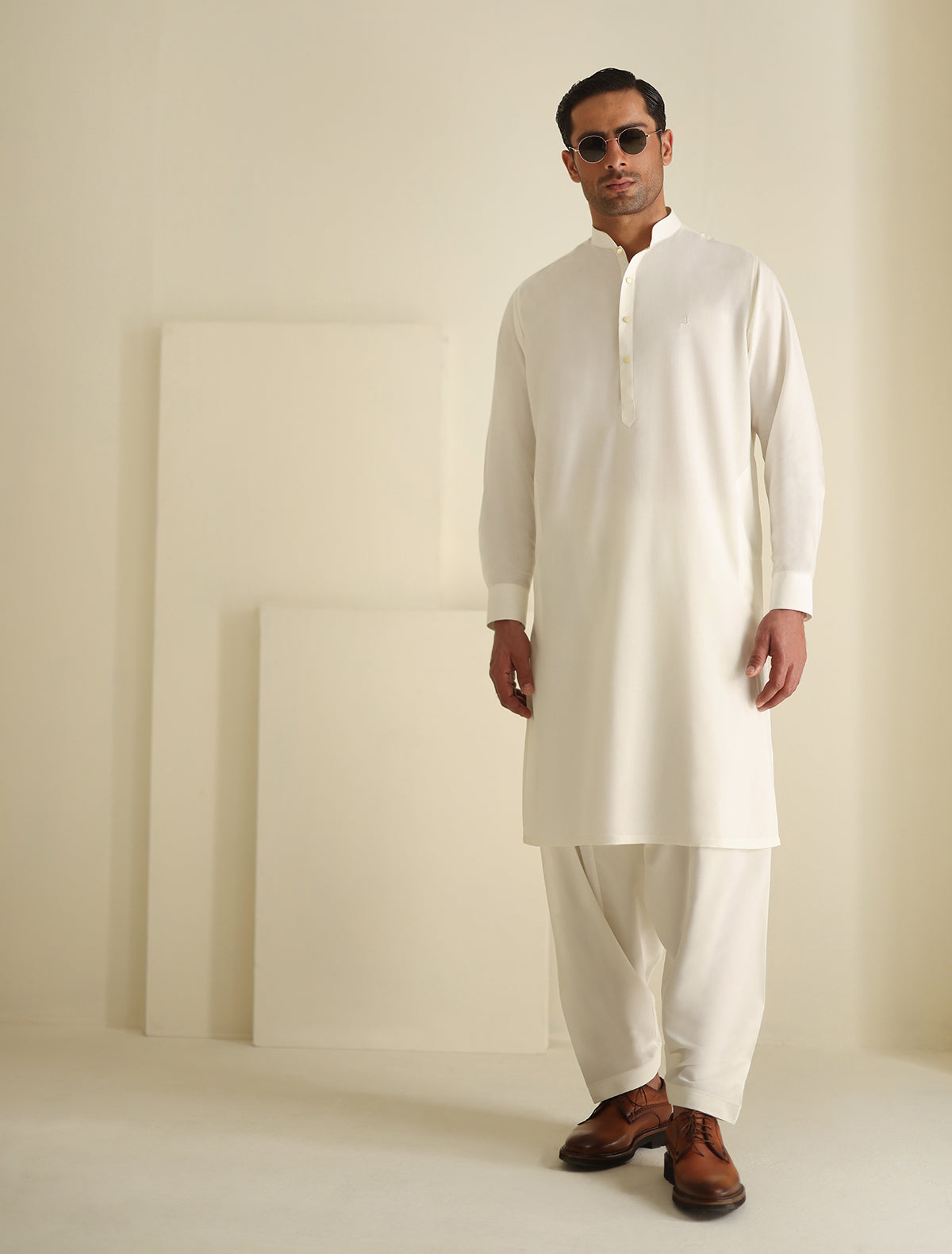 Pakistani Menswear | Ismail Farid - CREAM KAMEEZ SHALWAR - Khanumjan  Pakistani Clothes and Designer Dresses in UK, USA 