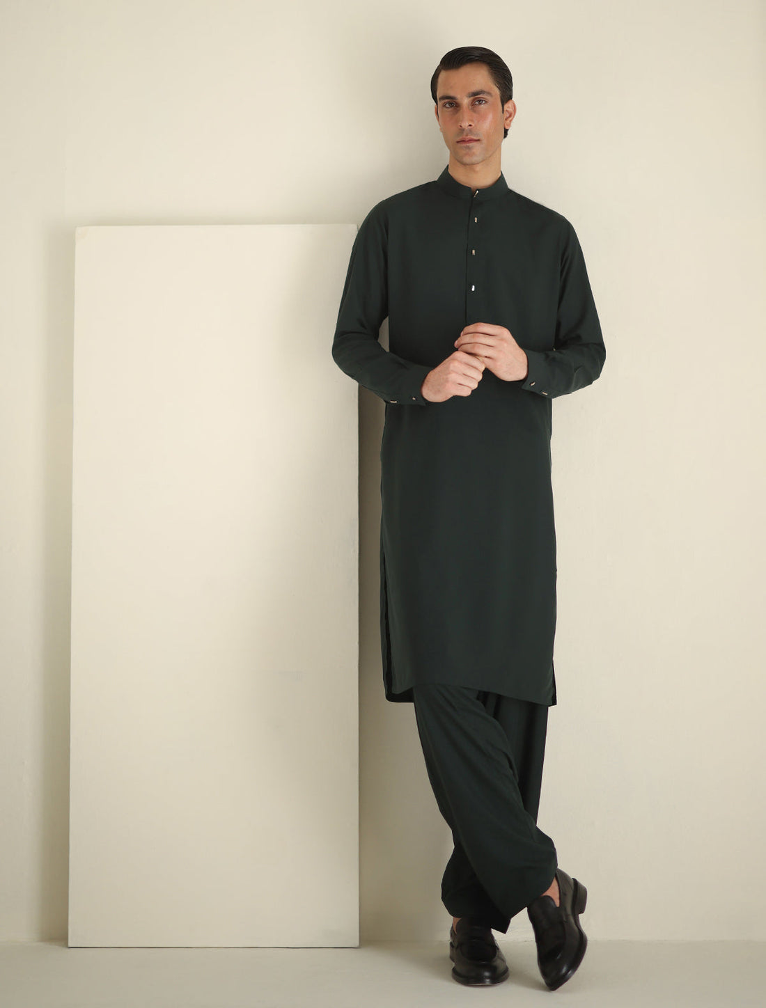 Pakistani Menswear | Ismail Farid - GREEN KAMEEZ SHALWAR - Khanumjan  Pakistani Clothes and Designer Dresses in UK, USA 