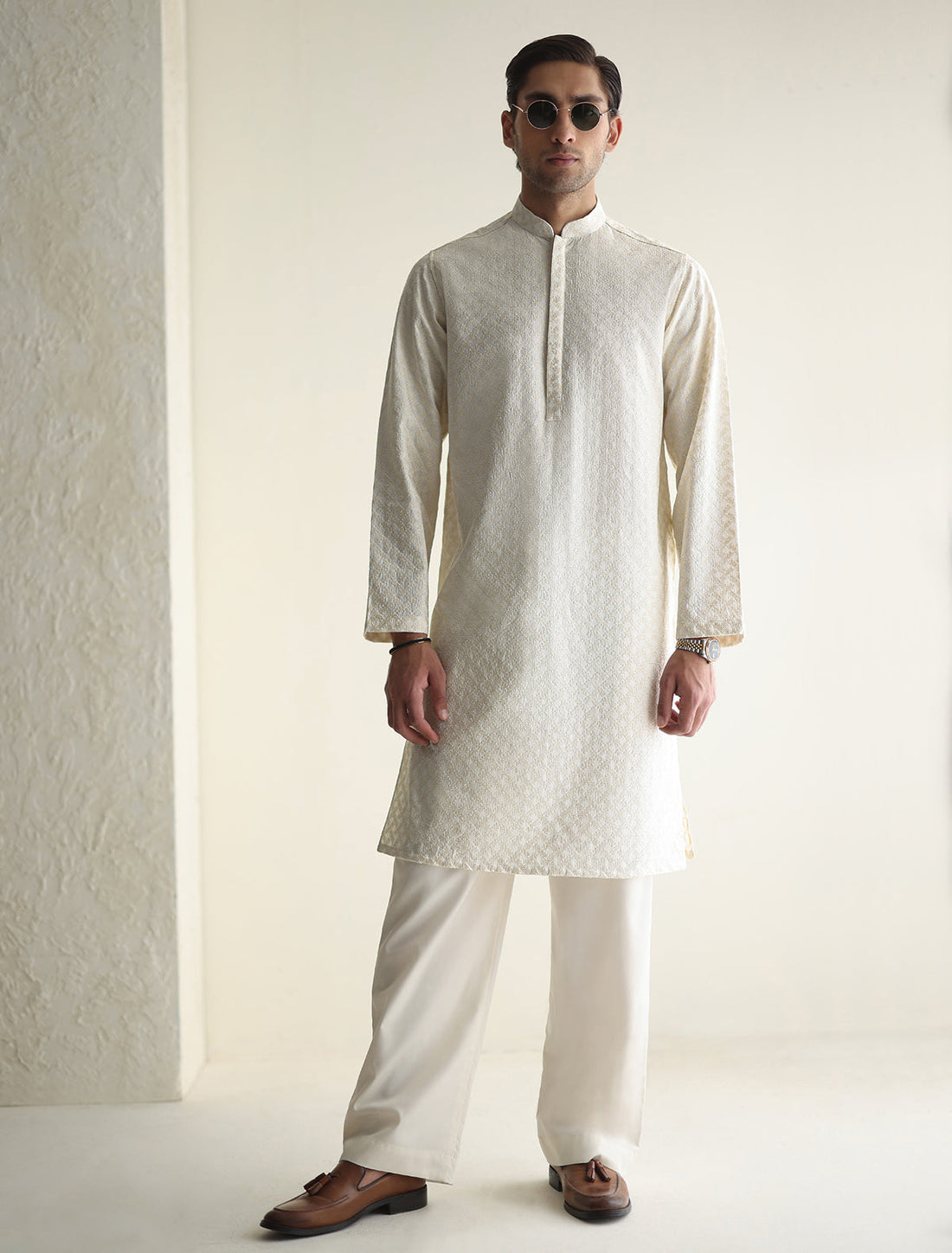 Pakistani Menswear | Ismail Farid - OFF-WHITE EMBROIDERED KURTA - Khanumjan  Pakistani Clothes and Designer Dresses in UK, USA 