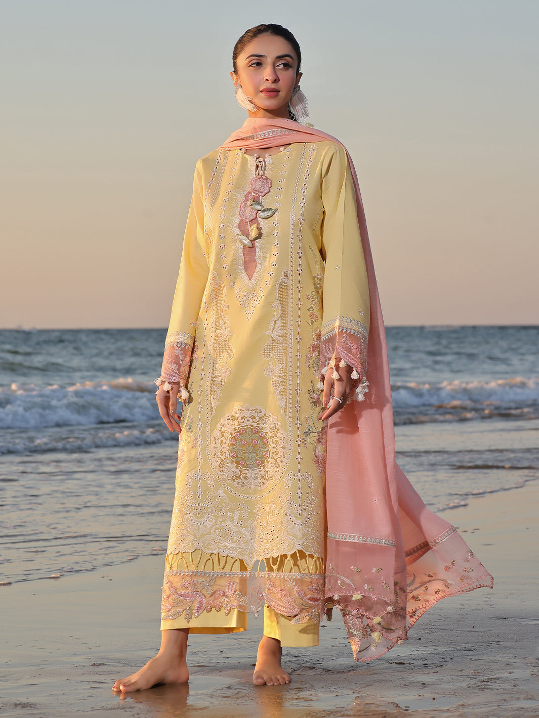 Izel | Saahil Signature Lawn 24 | MUSHQ - Khanumjan  Pakistani Clothes and Designer Dresses in UK, USA 