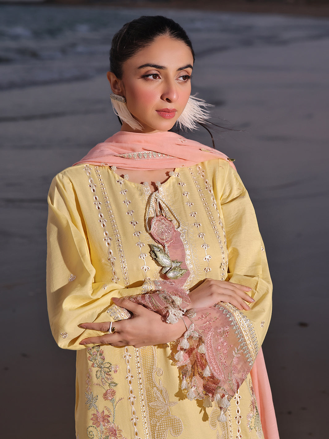 Izel | Saahil Signature Lawn 24 | MUSHQ - Khanumjan  Pakistani Clothes and Designer Dresses in UK, USA 