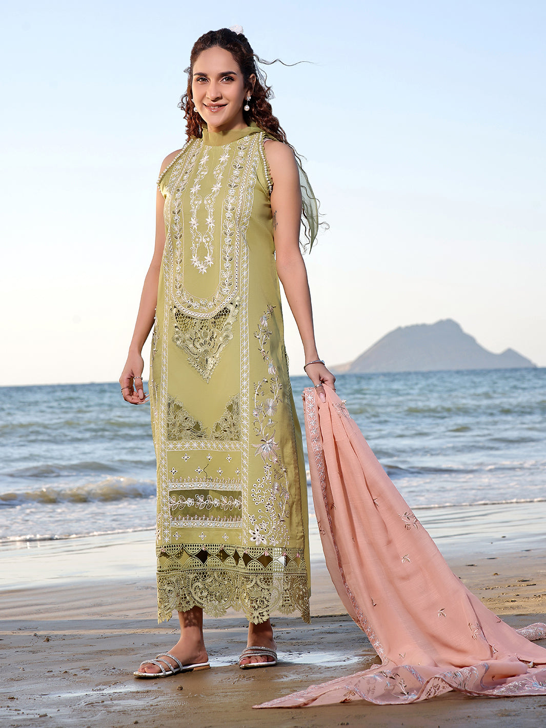 Izel | Saahil Signature Lawn 24 | MUZLIN - Khanumjan  Pakistani Clothes and Designer Dresses in UK, USA 