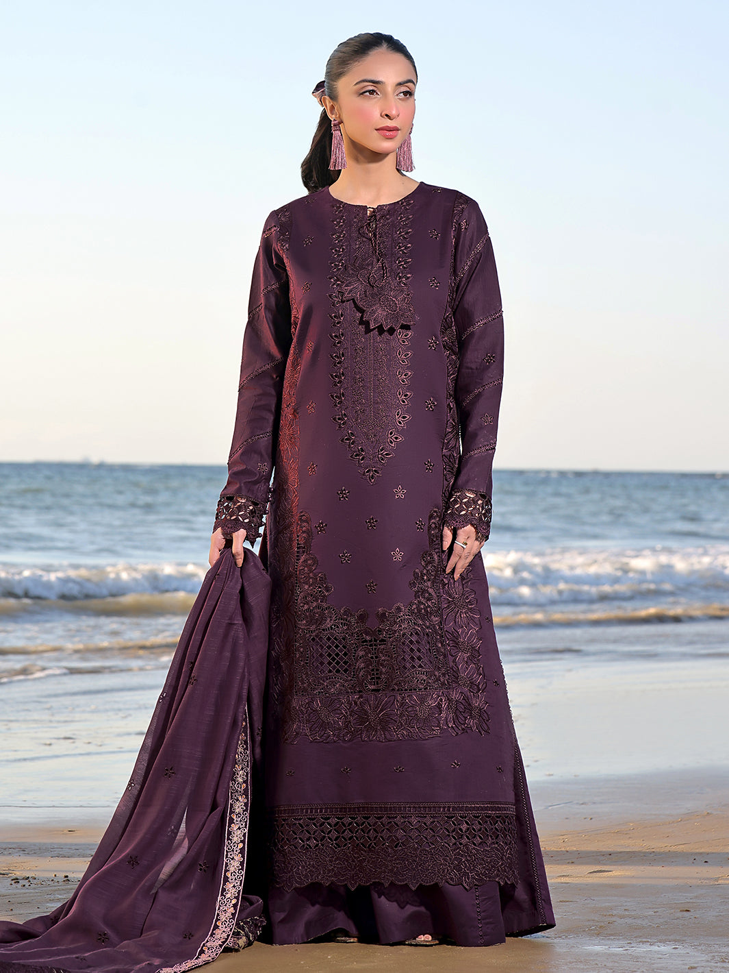 Izel | Saahil Signature Lawn 24 | CAIA - Khanumjan  Pakistani Clothes and Designer Dresses in UK, USA 