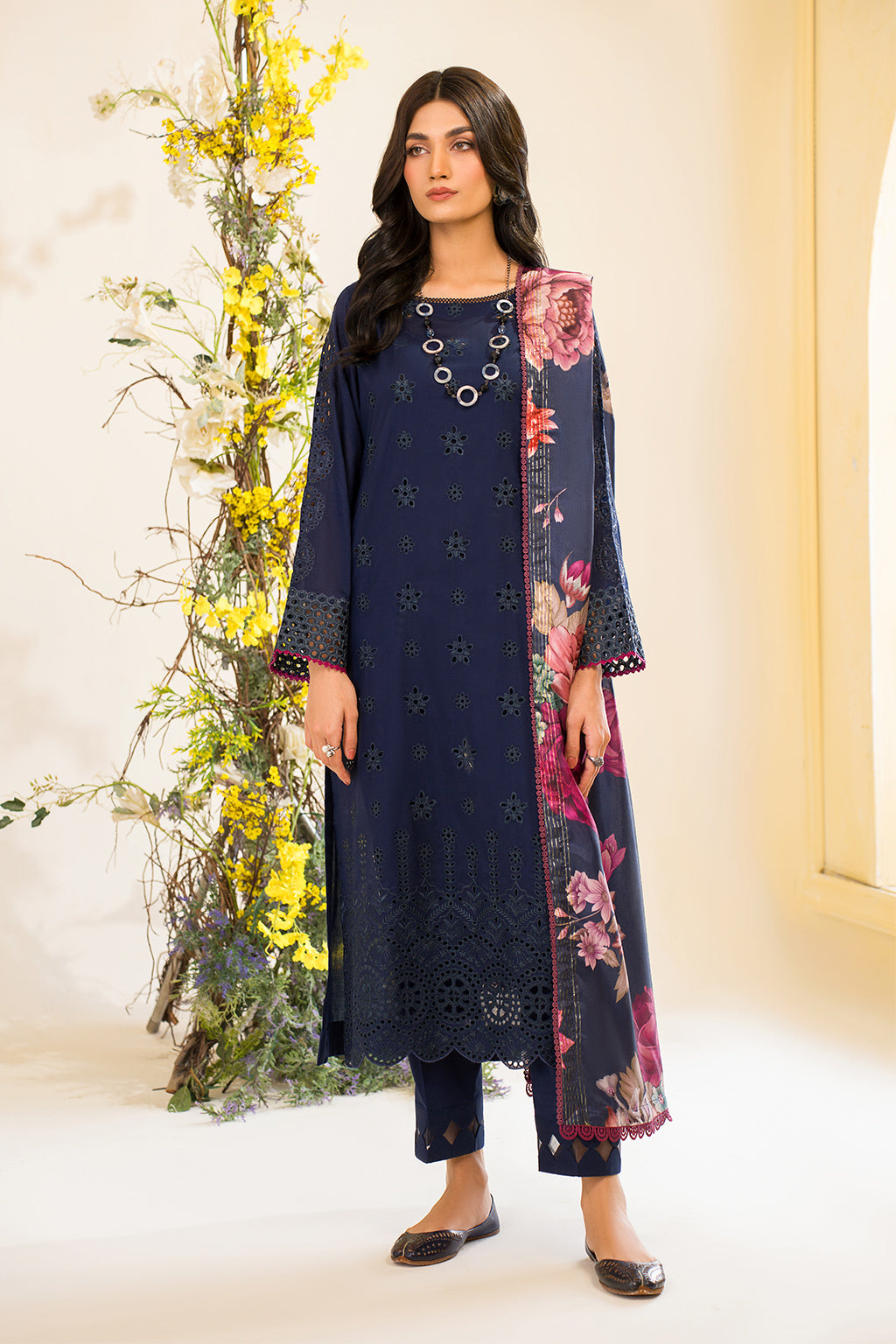 Iznik | Lawnkari 24 | UE-163 BLOOMEASE - Khanumjan  Pakistani Clothes and Designer Dresses in UK, USA 