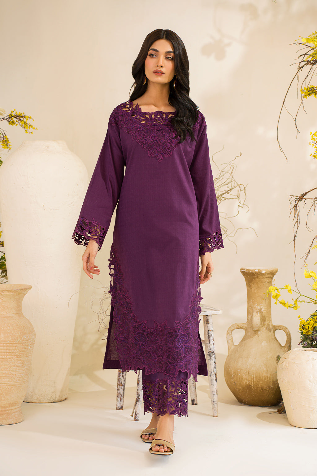 Iznik | Lawnkari 24 | UE-209 QUAGMIRE - Khanumjan  Pakistani Clothes and Designer Dresses in UK, USA 