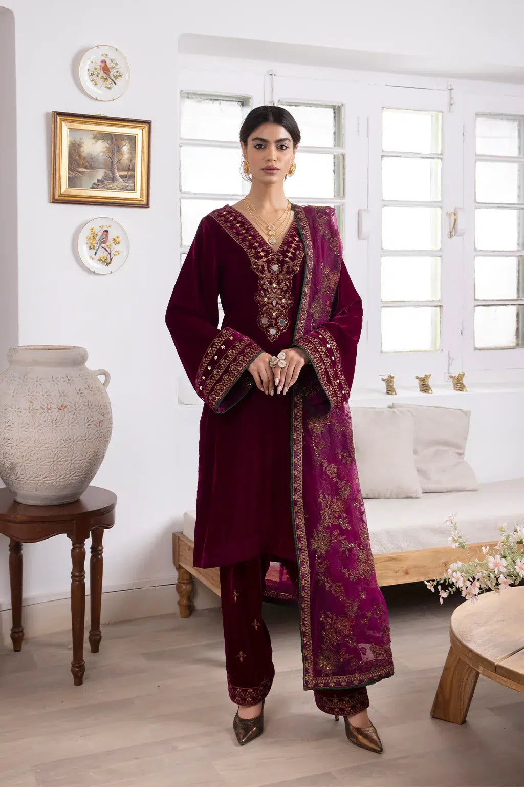 Iznik | Festive Velvet 23 | IV-31 SHIRIN - Khanumjan  Pakistani Clothes and Designer Dresses in UK, USA 