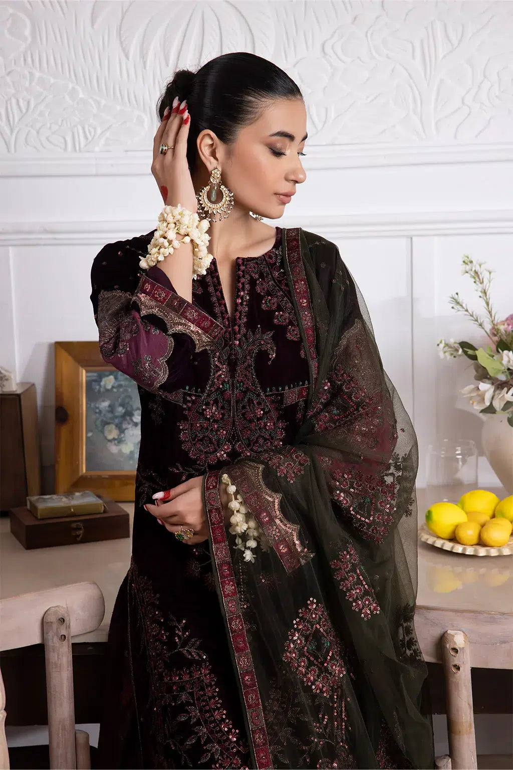 Iznik | Festive Velvet 23 | IV-30 AZITAH - Khanumjan  Pakistani Clothes and Designer Dresses in UK, USA 