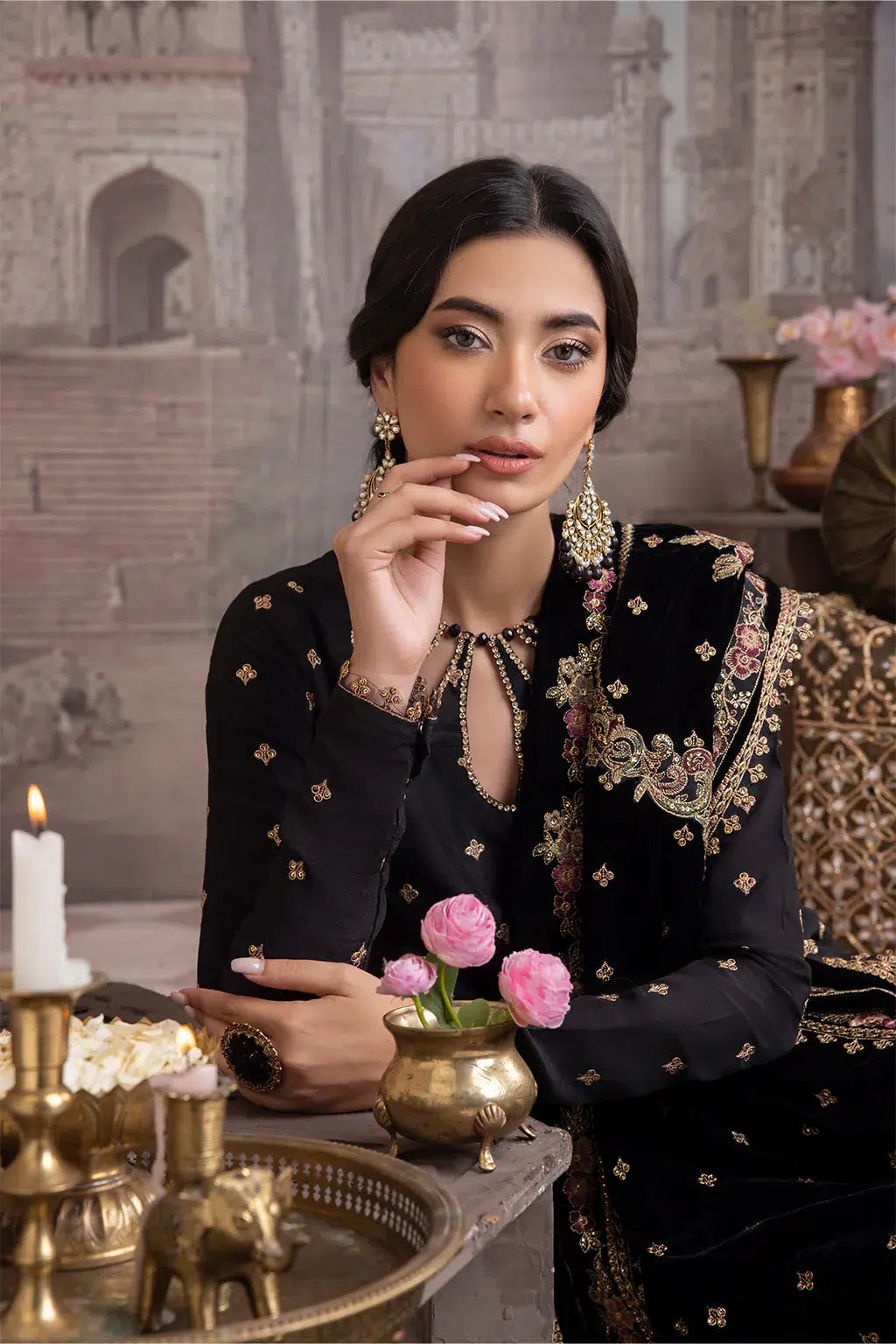 Iznik | Festive Velvet 23 | IV-28 LEILA - Khanumjan  Pakistani Clothes and Designer Dresses in UK, USA 