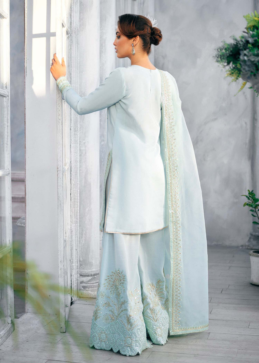 Jamnii | Jasmine Formals | AQUA BLOOM