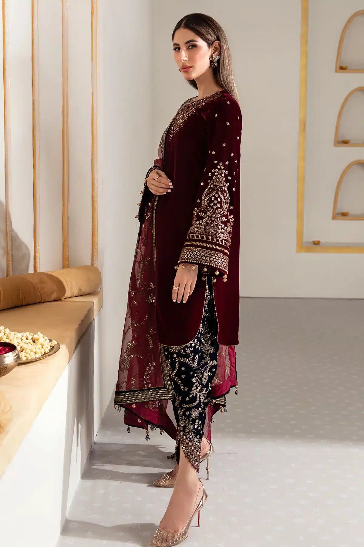 Velvet pakistani dresses outlet 2017