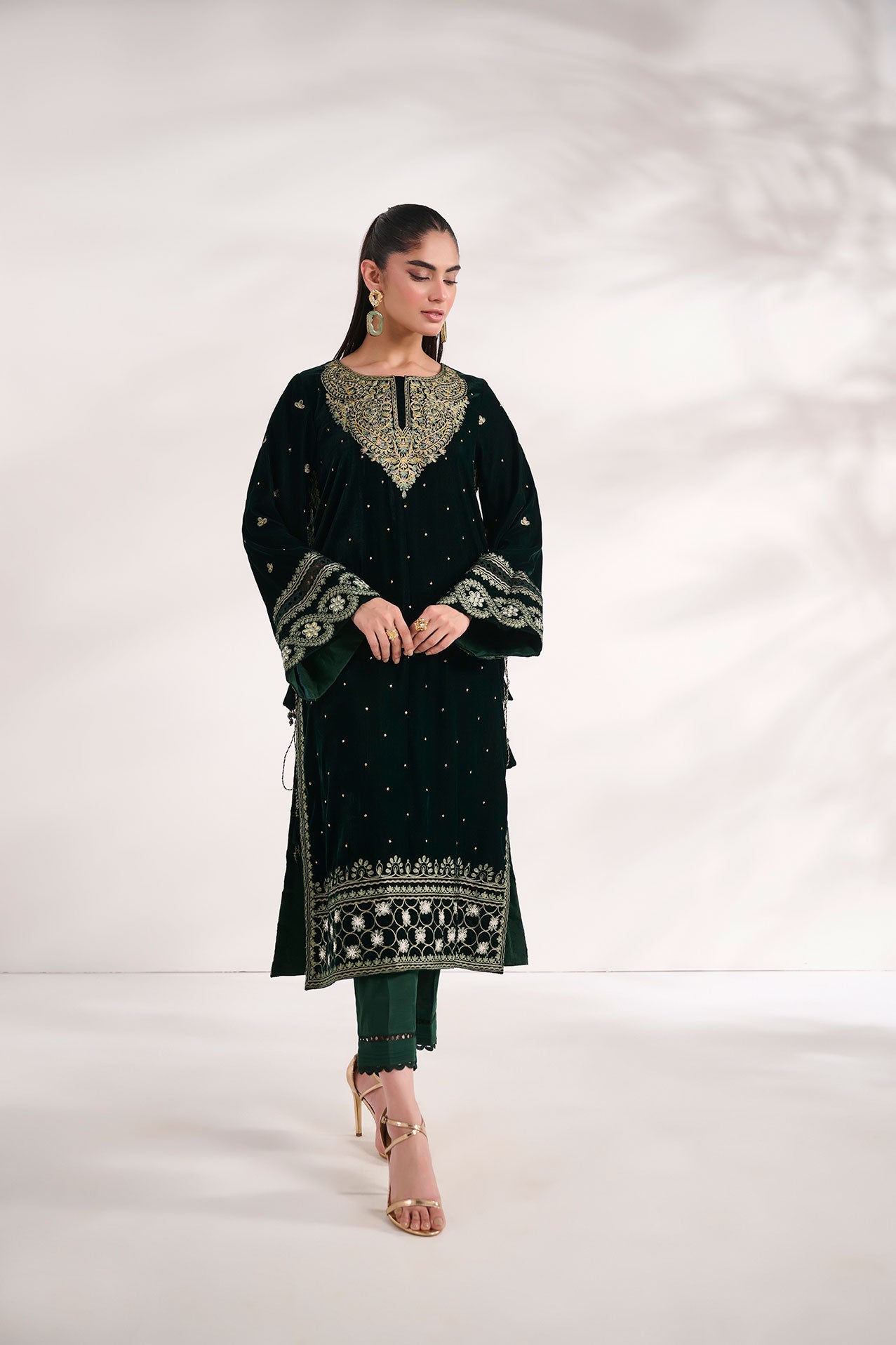 Dhanak | Velvet Edit | FW24DA-2616 DARK GREEN