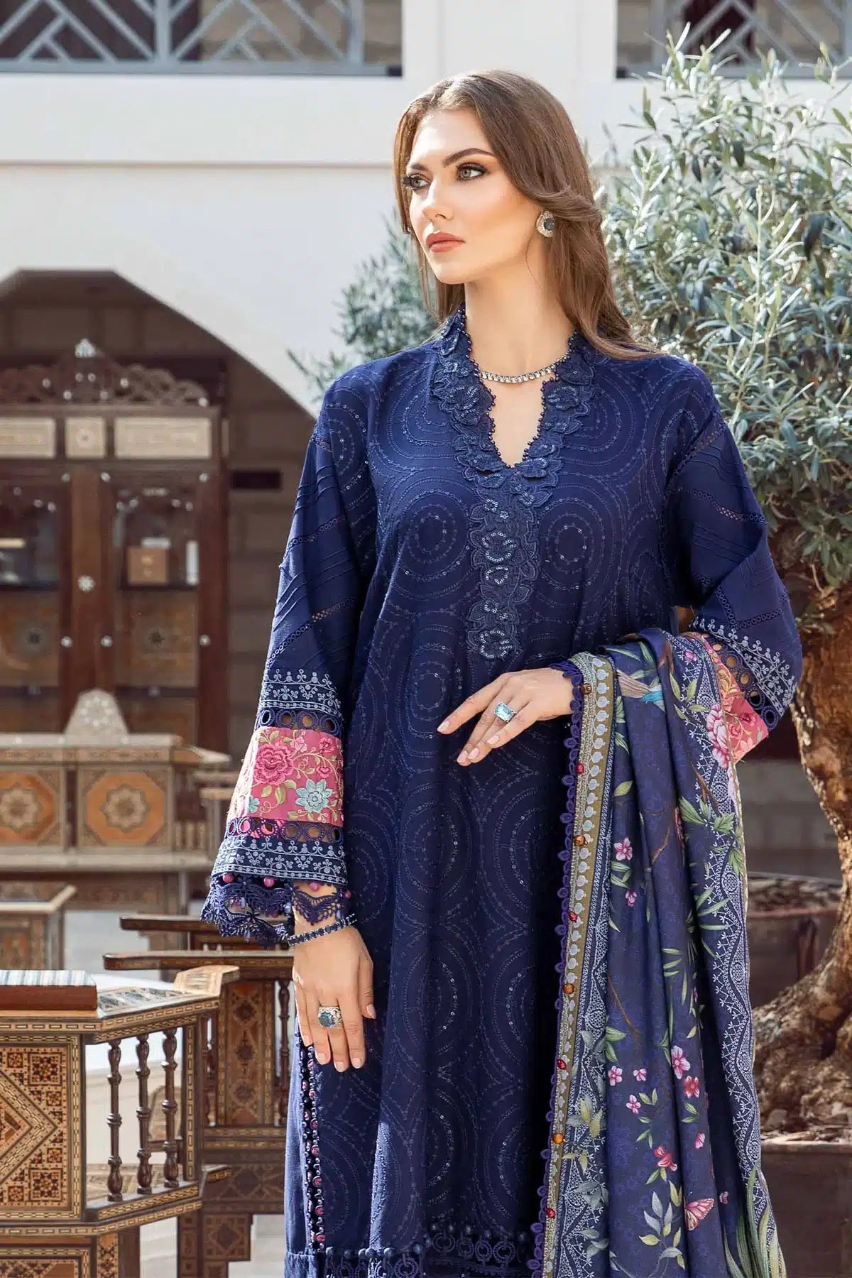 Maria B | M Prints Winter 23 | MPT-2001-B - Khanumjan  Pakistani Clothes and Designer Dresses in UK, USA 