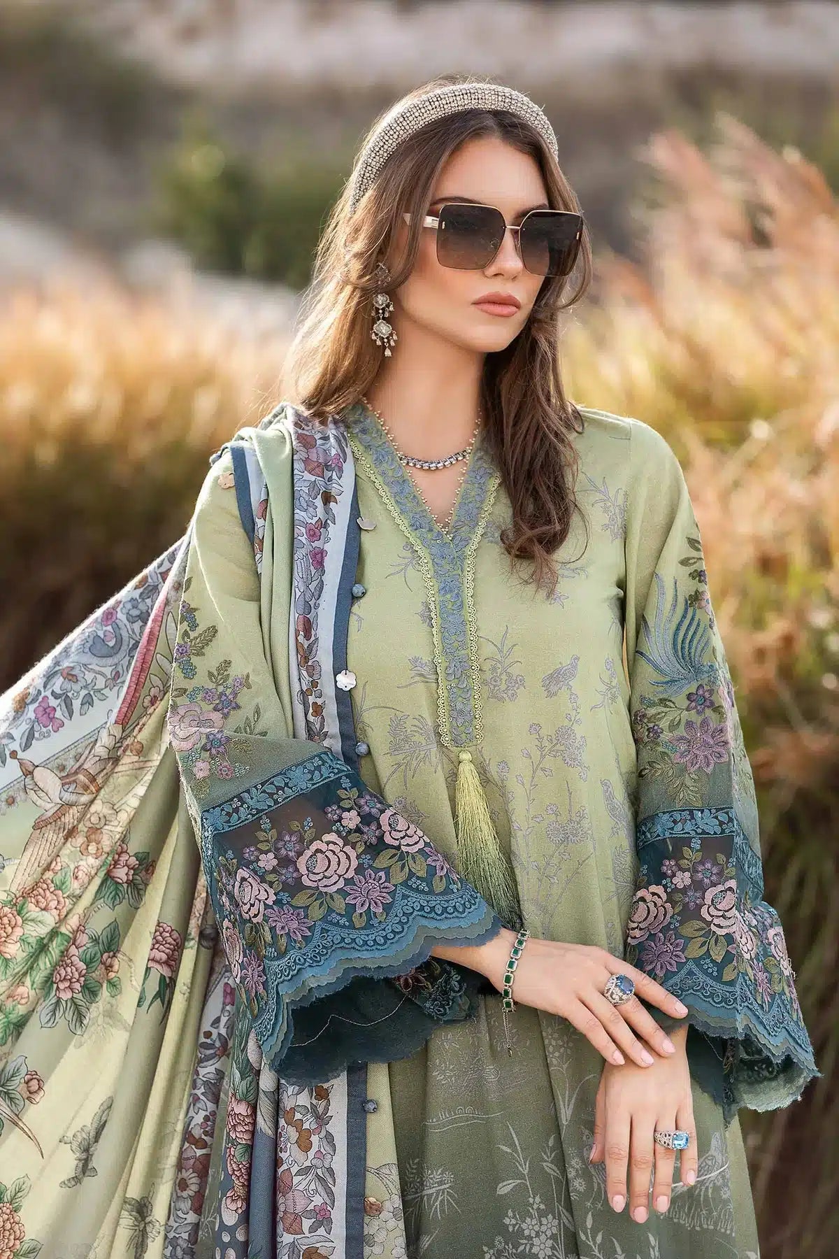 Maria B | M Prints Winter 23 | MPT-2007-A - Khanumjan  Pakistani Clothes and Designer Dresses in UK, USA 