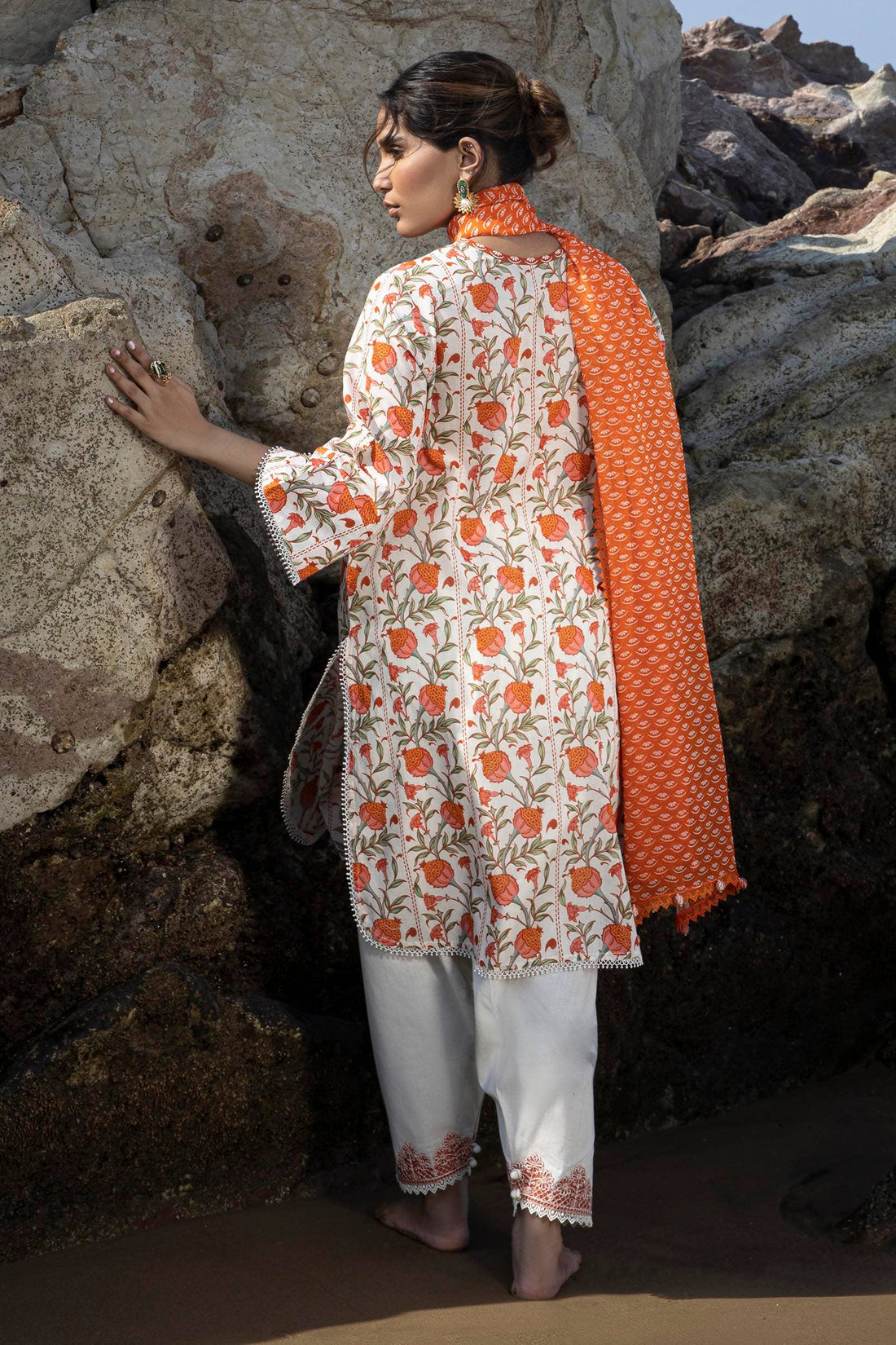 Sana Safinaz | Mahay Spring 24 | H241-002B-2BI - Khanumjan  Pakistani Clothes and Designer Dresses in UK, USA 
