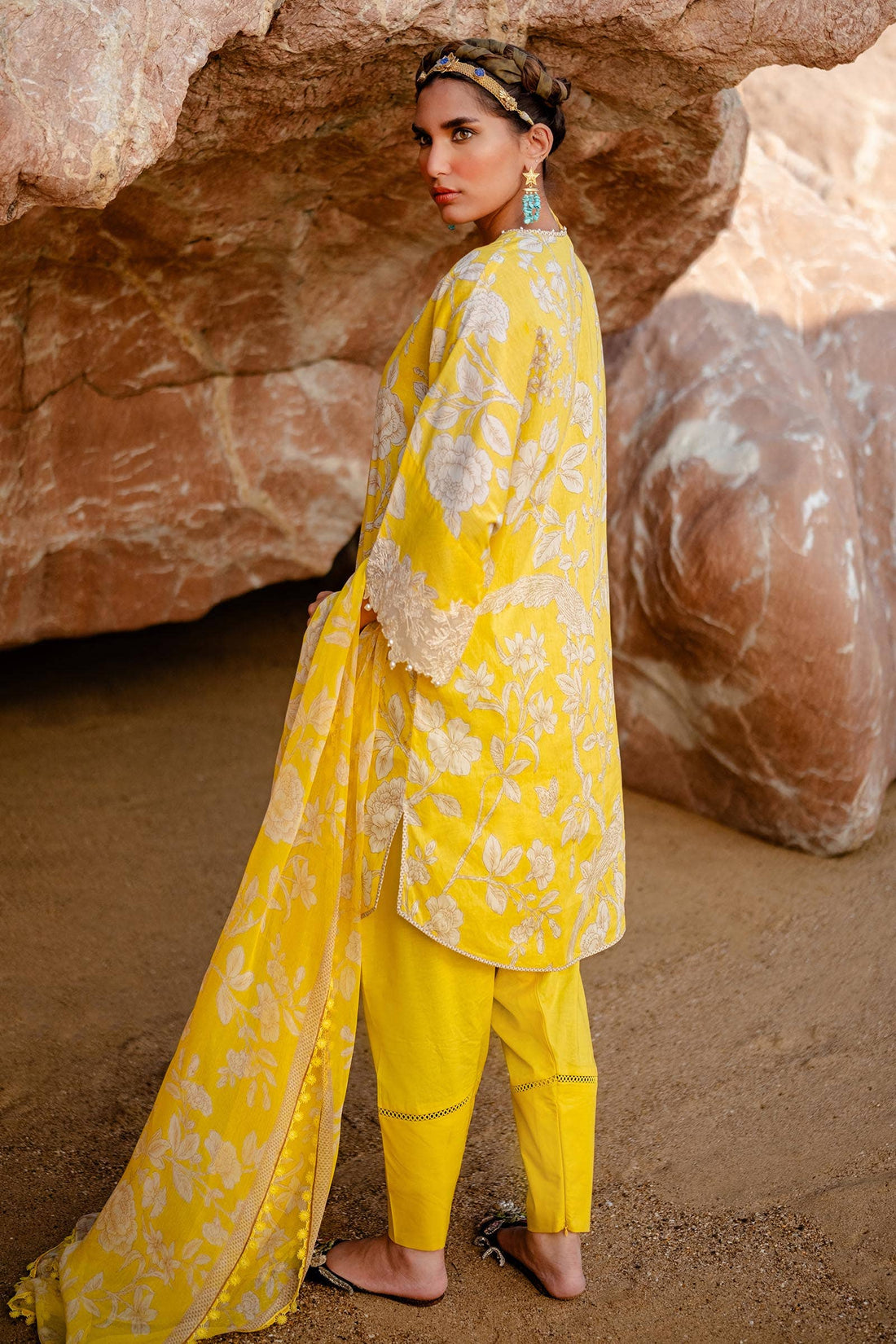 Sana Safinaz | Mahay Spring 24 | H241-001A-3CI - Khanumjan  Pakistani Clothes and Designer Dresses in UK, USA 