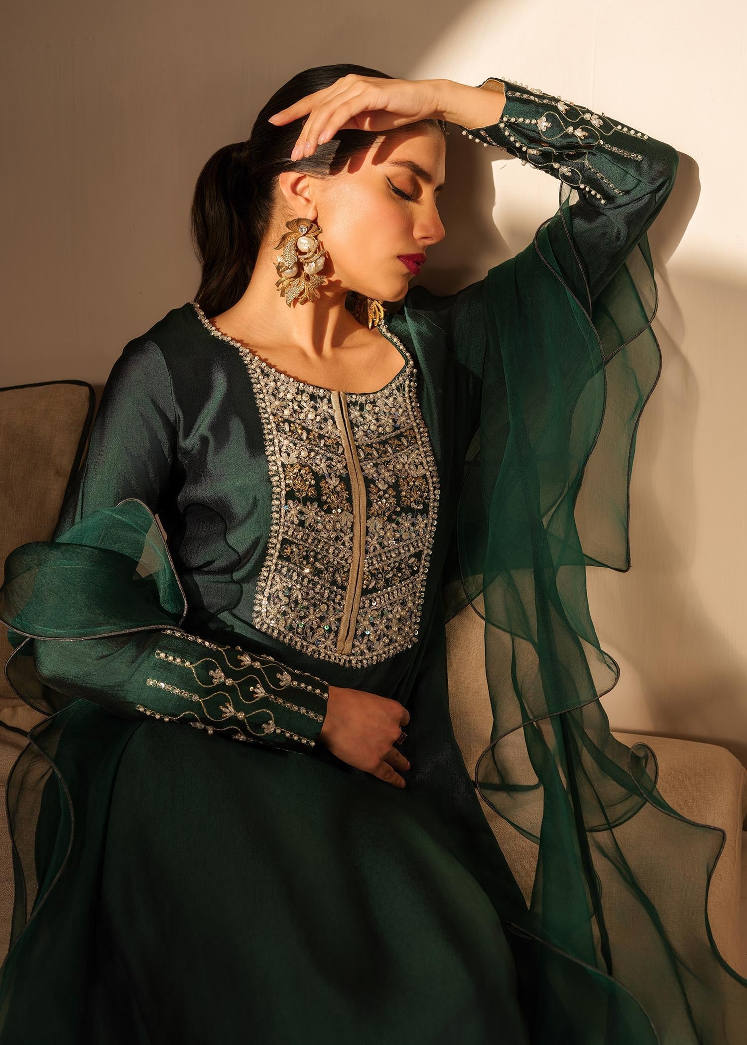 Mahum Asad | Raising The Bar | Icon - Khanumjan  Pakistani Clothes and Designer Dresses in UK, USA 