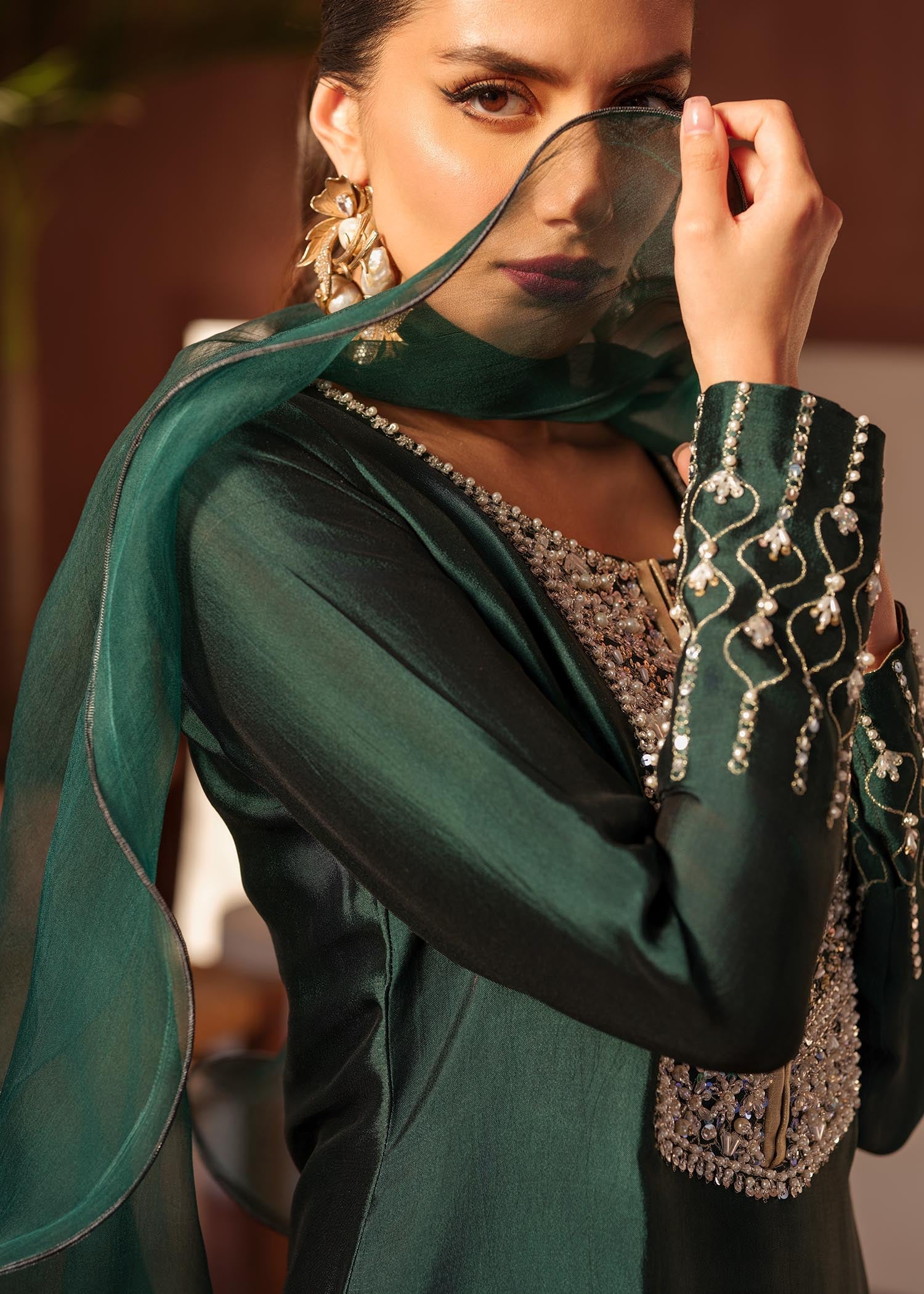 Mahum Asad | Raising The Bar | Icon - Khanumjan  Pakistani Clothes and Designer Dresses in UK, USA 