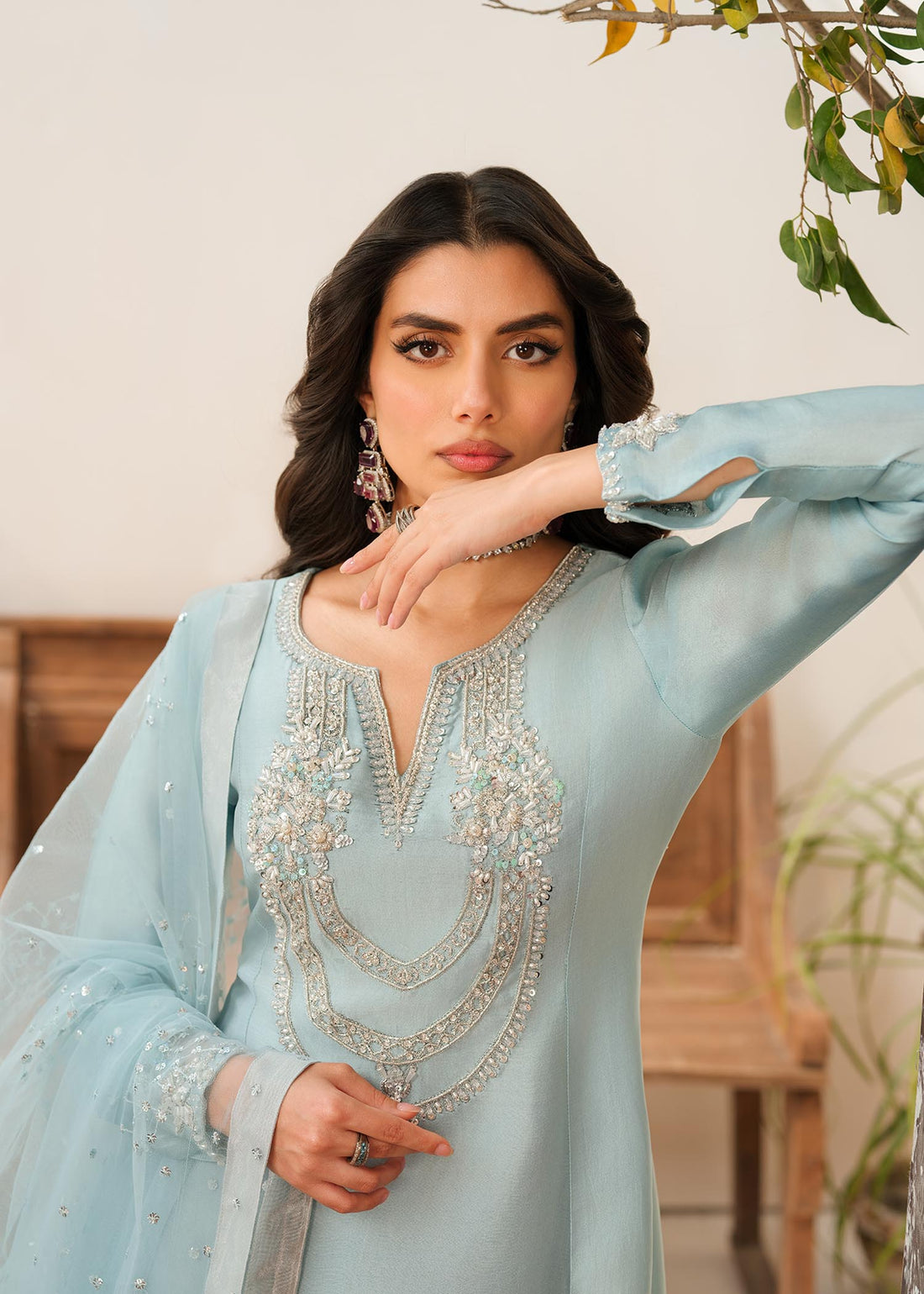 Mahum Asad | Raising The Bar | Famous - Khanumjan  Pakistani Clothes and Designer Dresses in UK, USA 