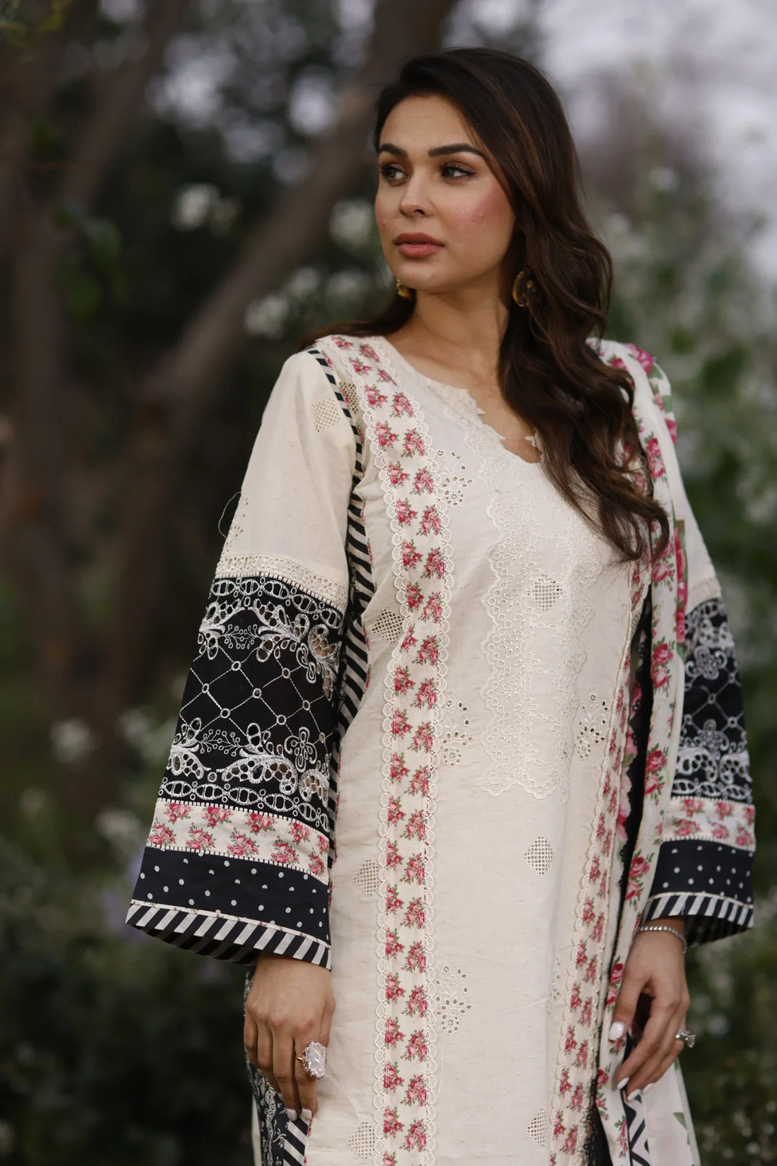 Manara | Vintage Flora 24 | Solaina - Khanumjan  Pakistani Clothes and Designer Dresses in UK, USA 