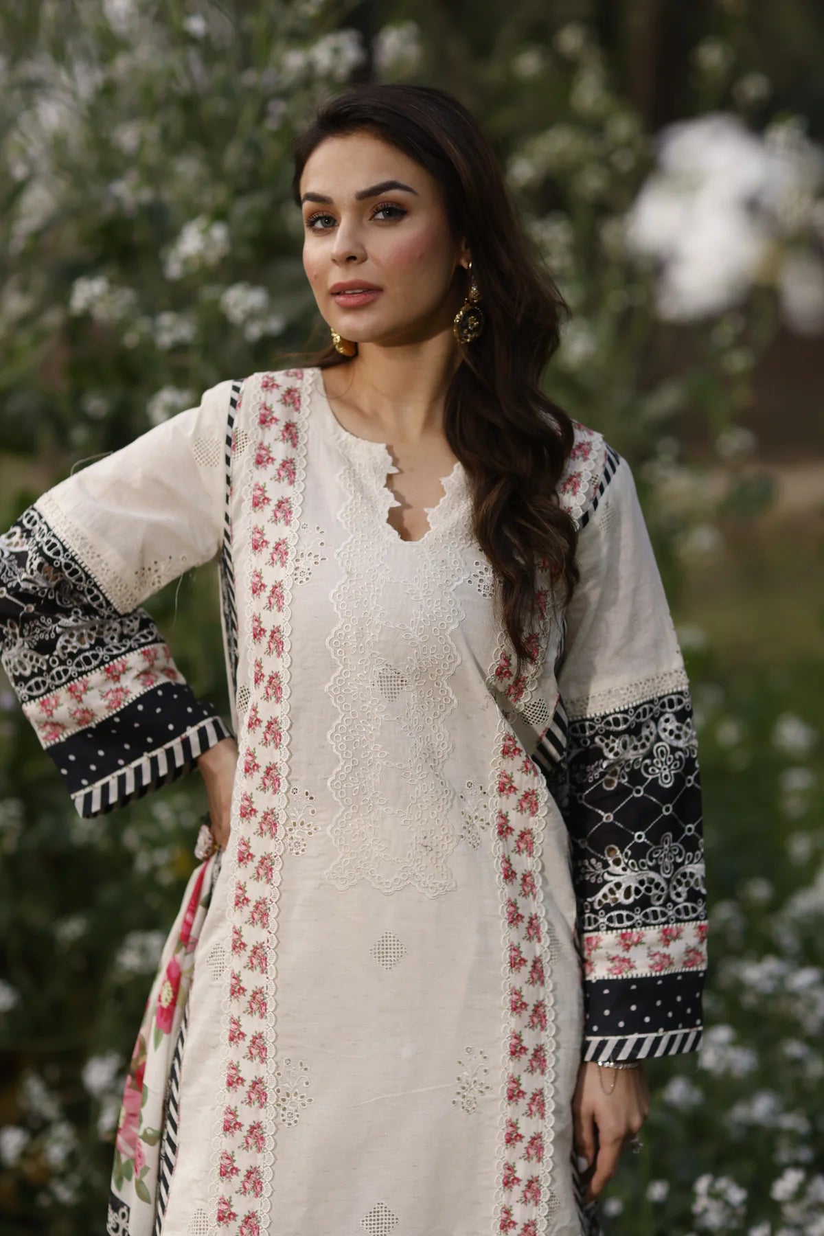 Manara | Vintage Flora 24 | Solaina - Khanumjan  Pakistani Clothes and Designer Dresses in UK, USA 