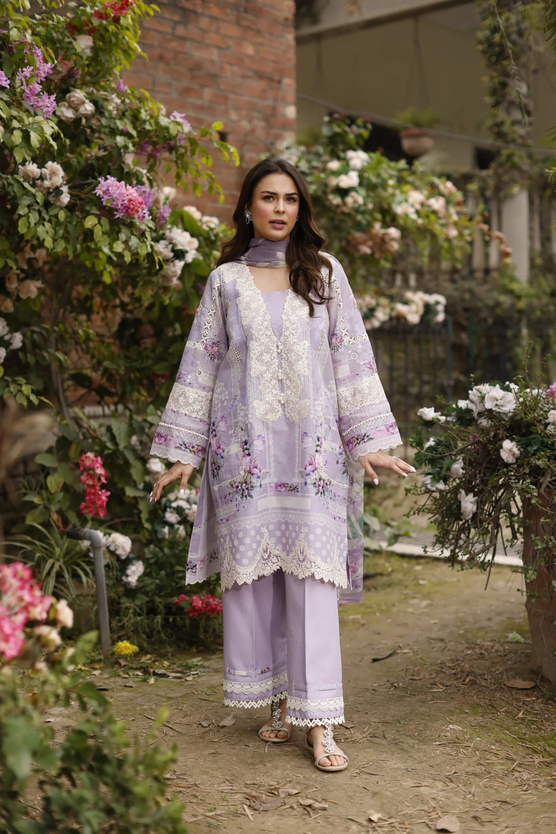 Manara | Vintage Flora 24 | Amaya - Khanumjan  Pakistani Clothes and Designer Dresses in UK, USA 