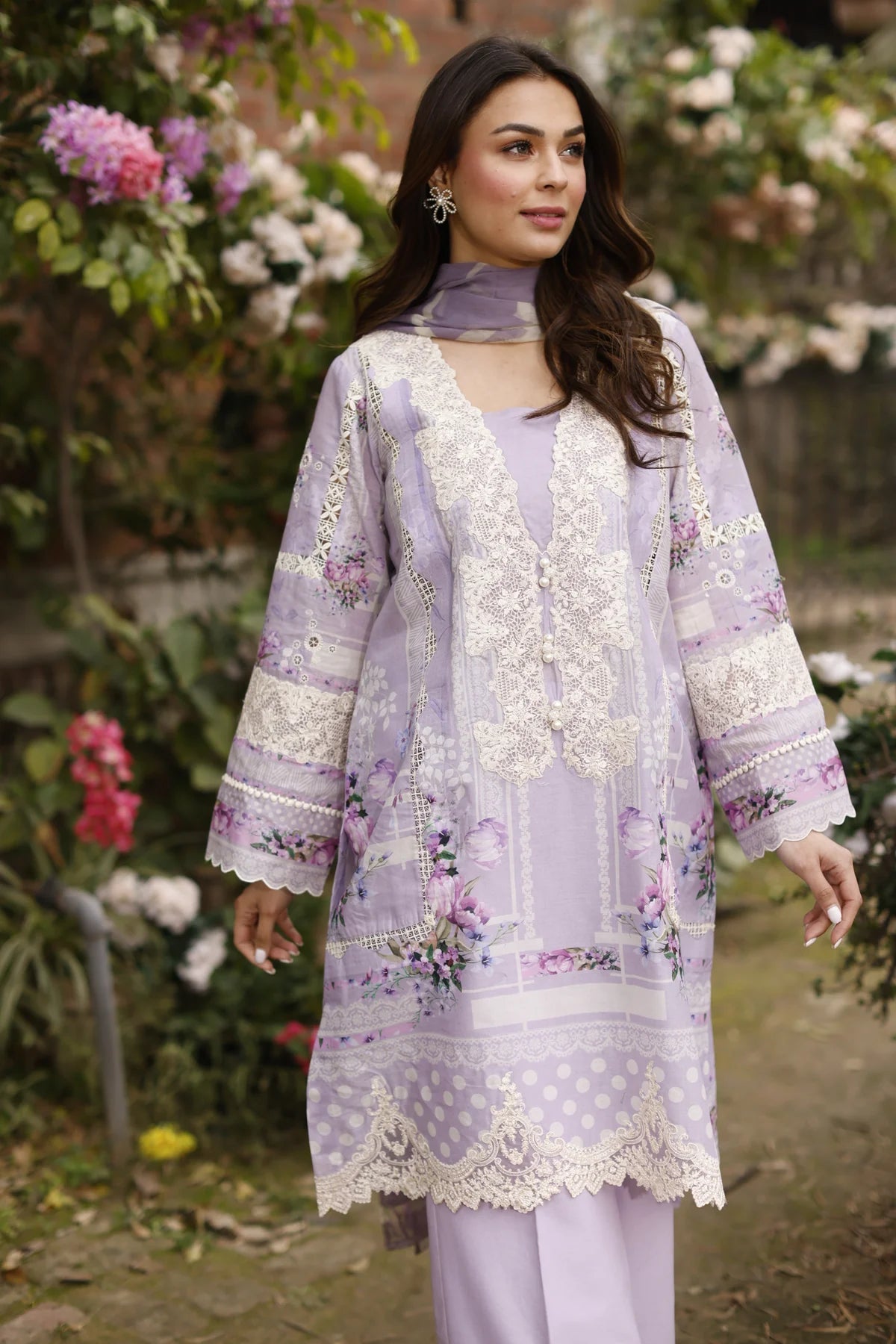 Manara | Vintage Flora 24 | Amaya - Khanumjan  Pakistani Clothes and Designer Dresses in UK, USA 