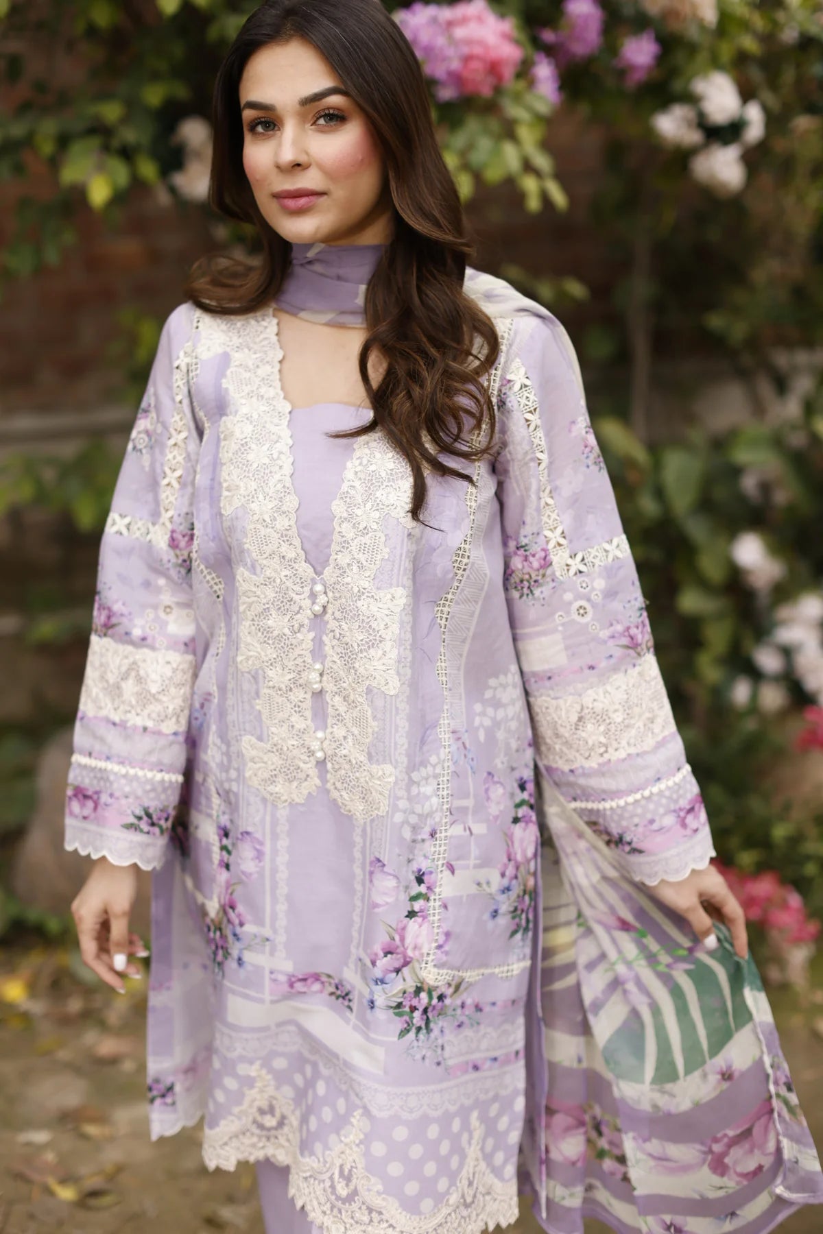 Manara | Vintage Flora 24 | Amaya - Khanumjan  Pakistani Clothes and Designer Dresses in UK, USA 