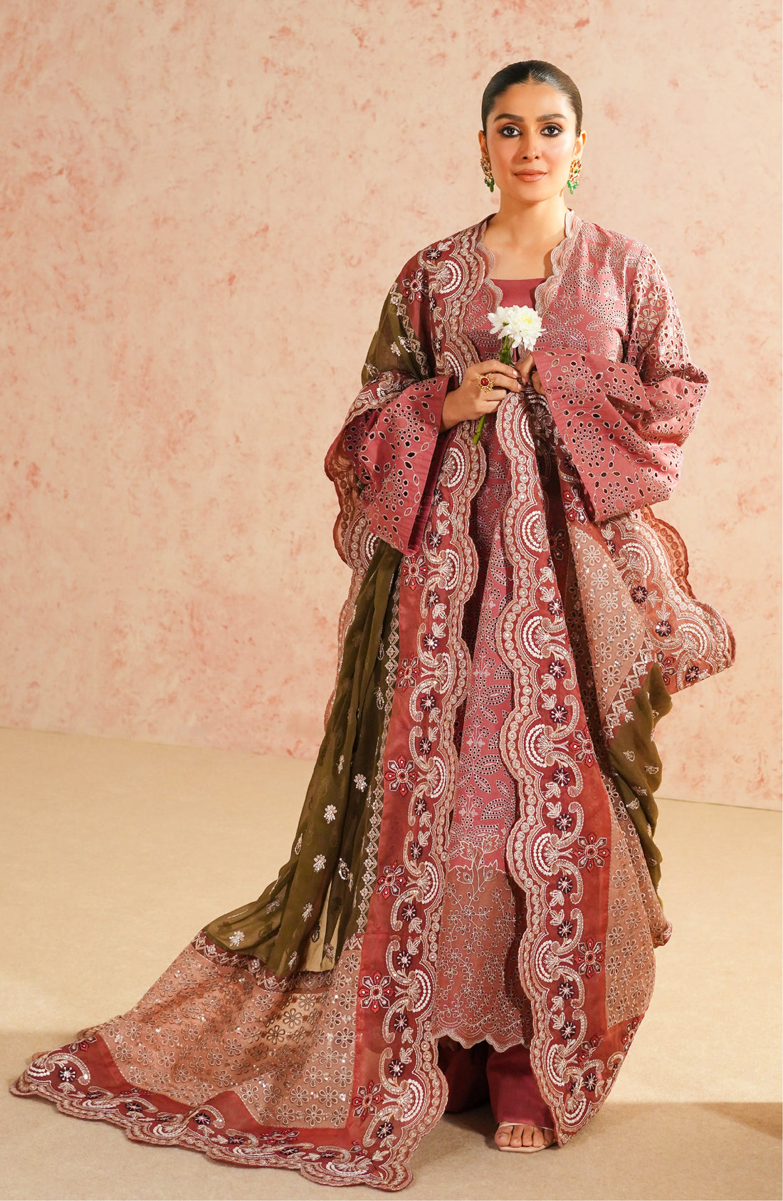 Maryum N Maria | Eid Luxury Lawn 24 | Roshan - Khanumjan  Pakistani Clothes and Designer Dresses in UK, USA 