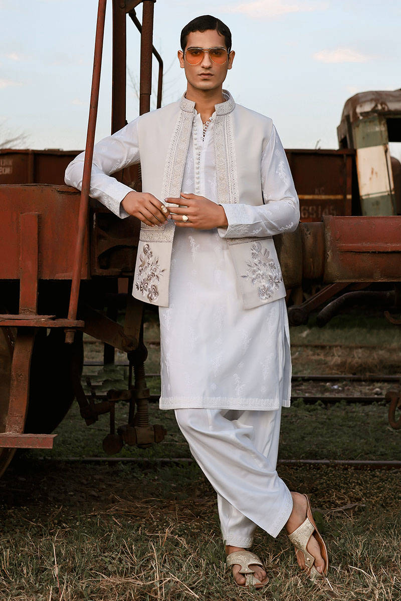 Pakistani Menswear | MNR-QAMAR-A - Khanumjan  Pakistani Clothes and Designer Dresses in UK, USA 