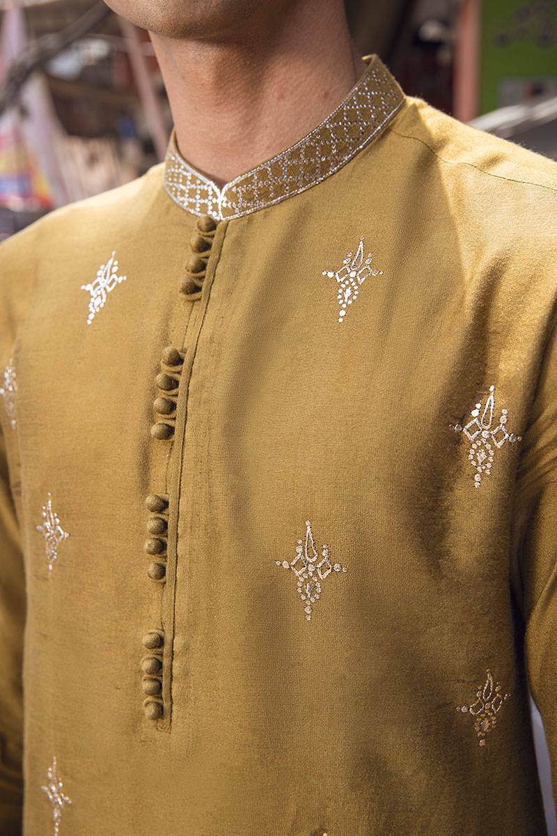 Pakistani Menswear | MNR-CHANDUN - Khanumjan  Pakistani Clothes and Designer Dresses in UK, USA 