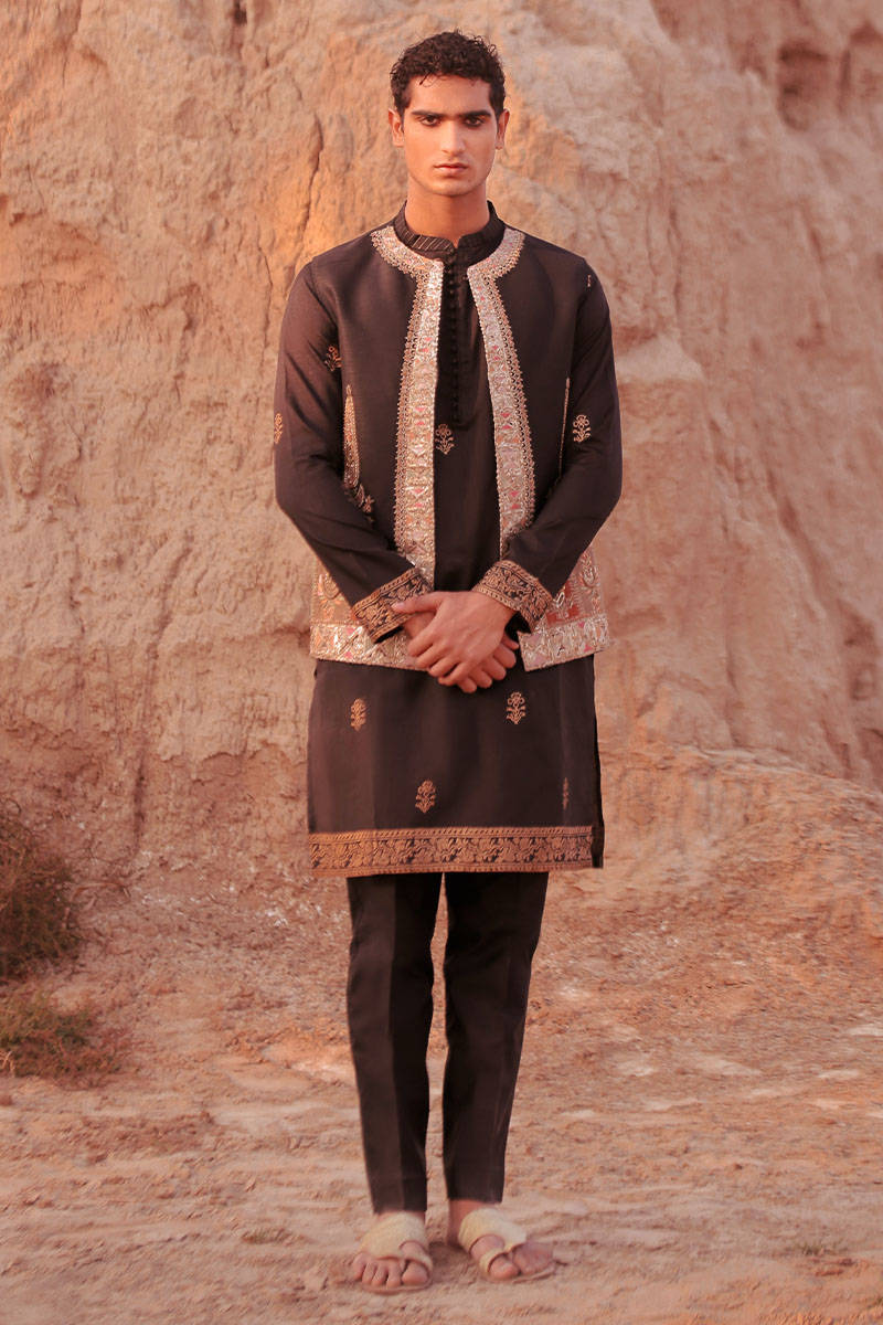 Pakistani Menswear | MNR-RAM GARH - Khanumjan  Pakistani Clothes and Designer Dresses in UK, USA 