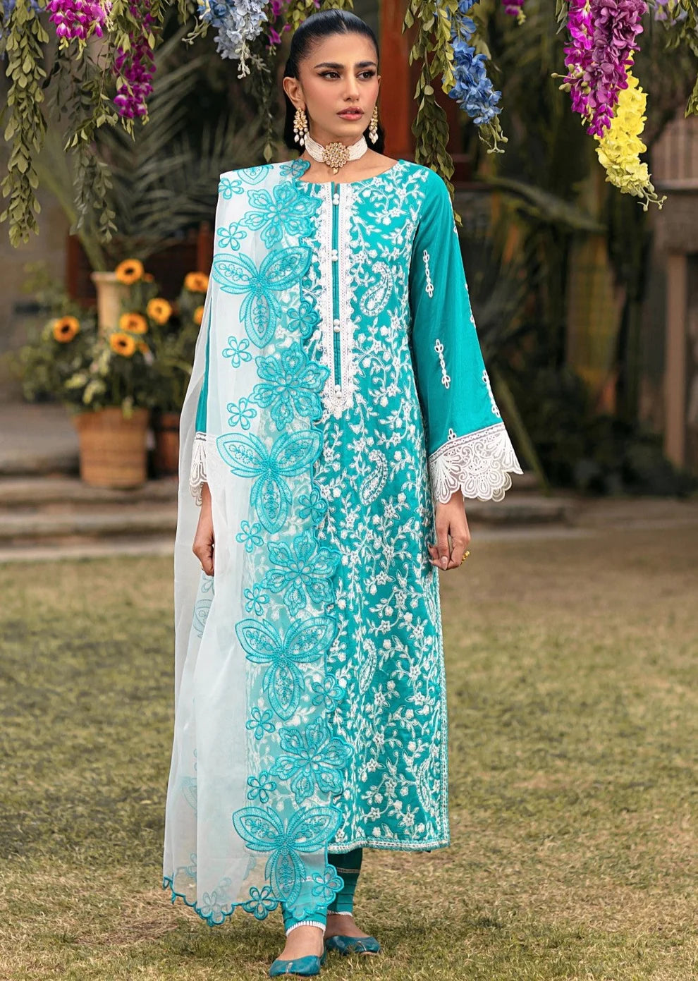 Mohagni | Muntazir Luxury Lawn 24 | MGZ-10 - Khanumjan  Pakistani Clothes and Designer Dresses in UK, USA 