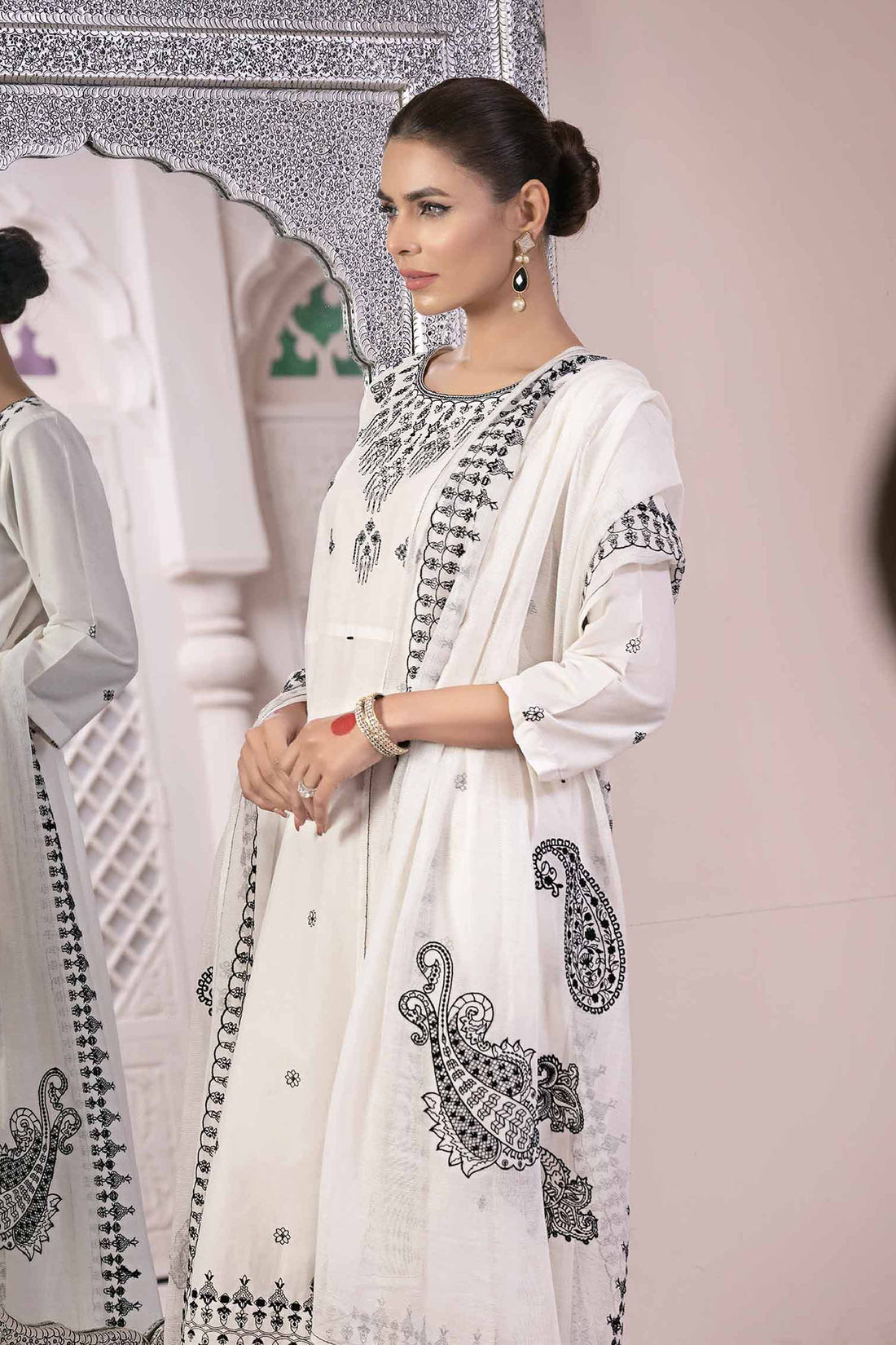 Nishat Linen | Luxury Collection 24 | KFE24-10 - Khanumjan  Pakistani Clothes and Designer Dresses in UK, USA 