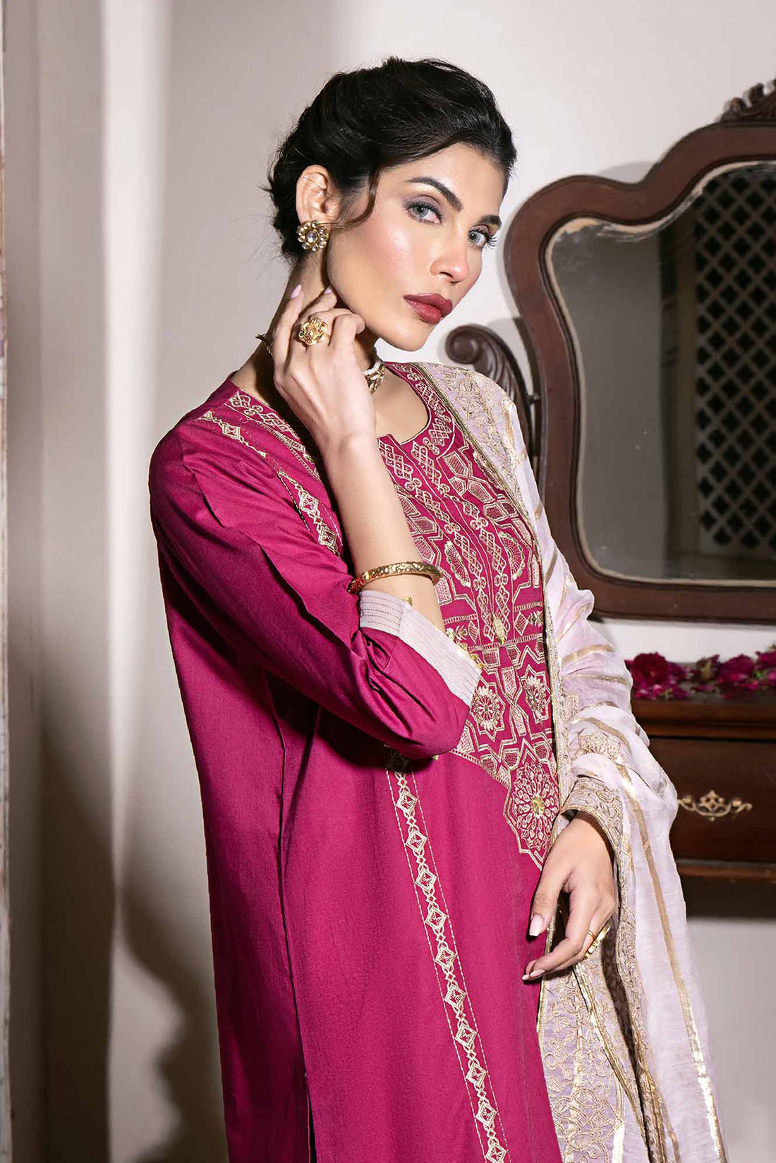 Nishat Linen | Luxury Collection 24 | 42219877 - Khanumjan  Pakistani Clothes and Designer Dresses in UK, USA 