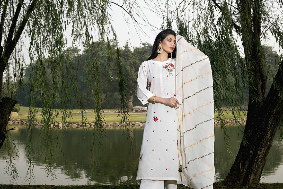 Nishat Linen | Luxury Collection 24 | KFS24-33 - Khanumjan  Pakistani Clothes and Designer Dresses in UK, USA 