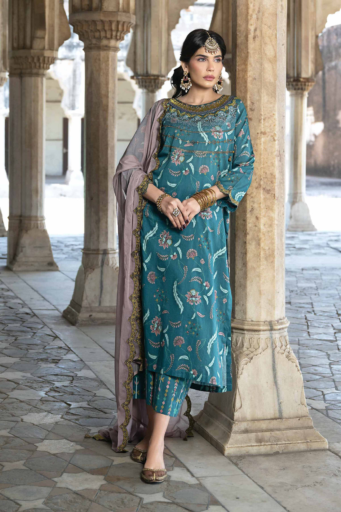 Nishat Linen | Luxury Collection 24 | KFS24-34 - Khanumjan  Pakistani Clothes and Designer Dresses in UK, USA 