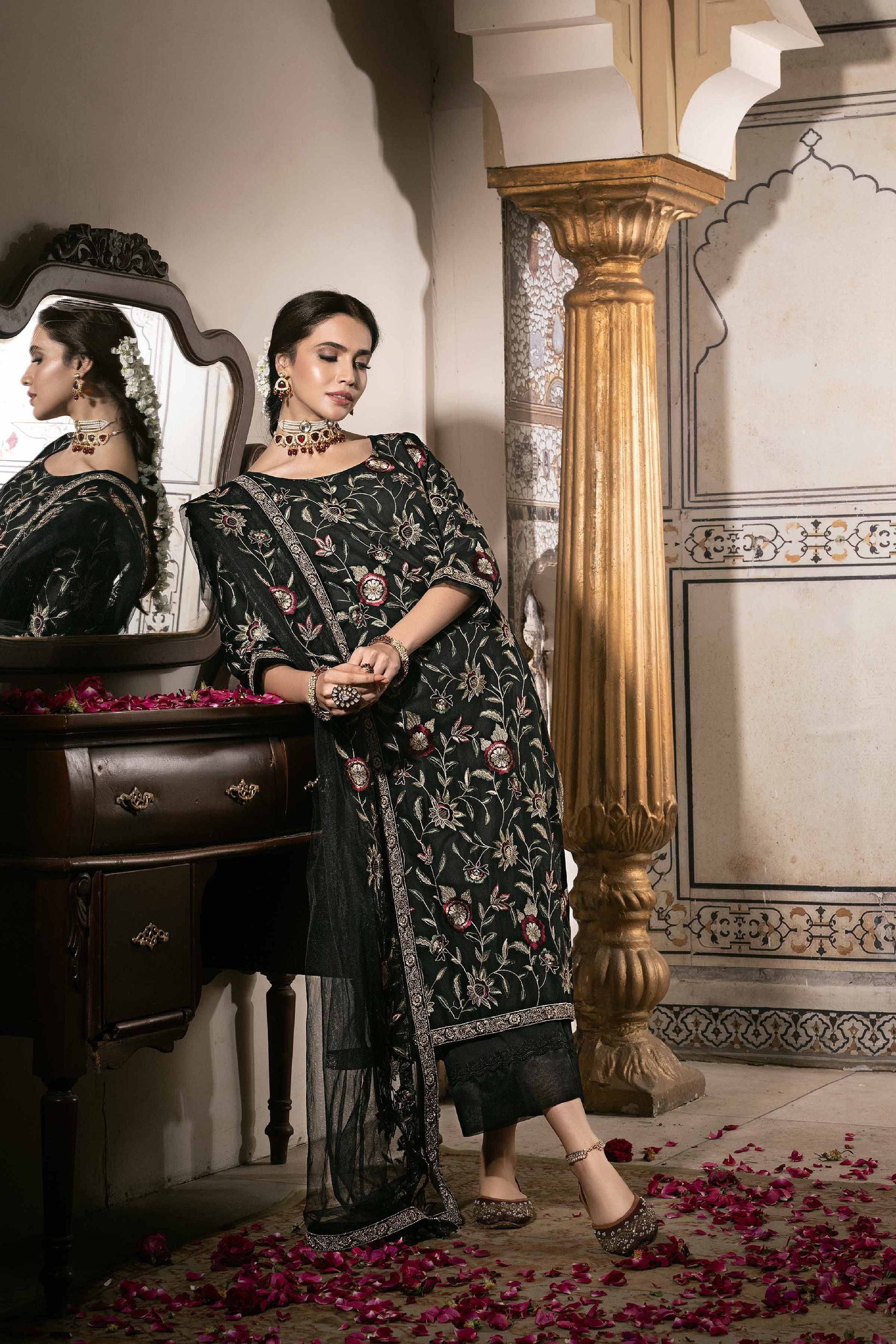 Nishat Linen | Luxury Collection 24 | 42318552 - Khanumjan  Pakistani Clothes and Designer Dresses in UK, USA 