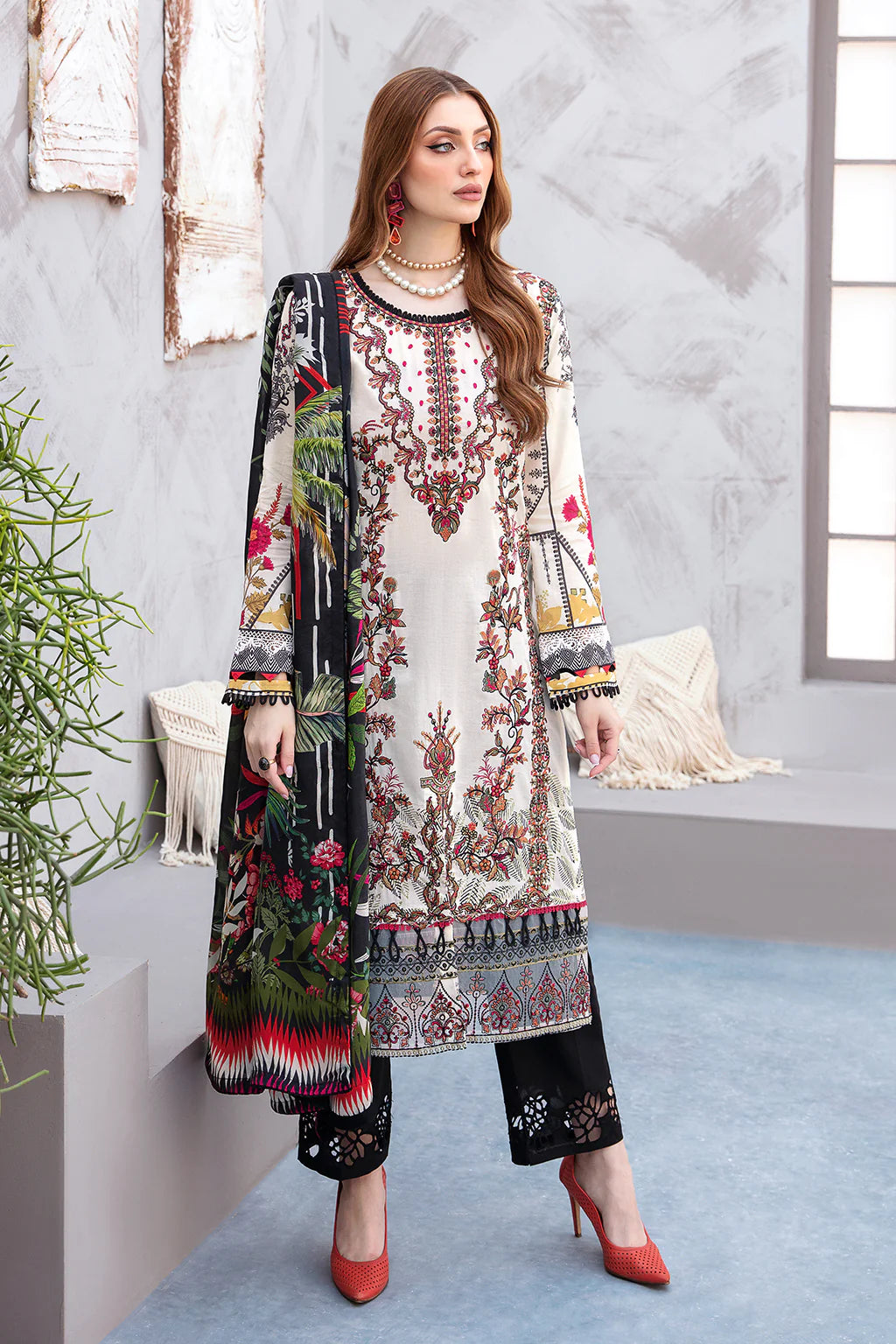 Ramsha | Ghazal Lawn 24 | L-911 - Khanumjan  Pakistani Clothes and Designer Dresses in UK, USA 