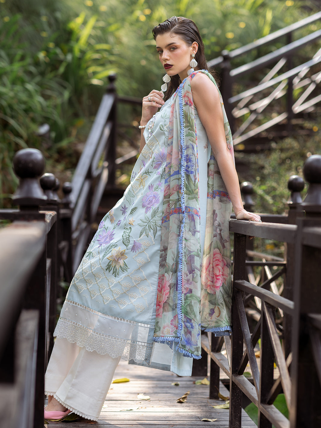 Roheenaz | Dahlia Embroidered Lawn 24 | Daisy - Khanumjan  Pakistani Clothes and Designer Dresses in UK, USA 